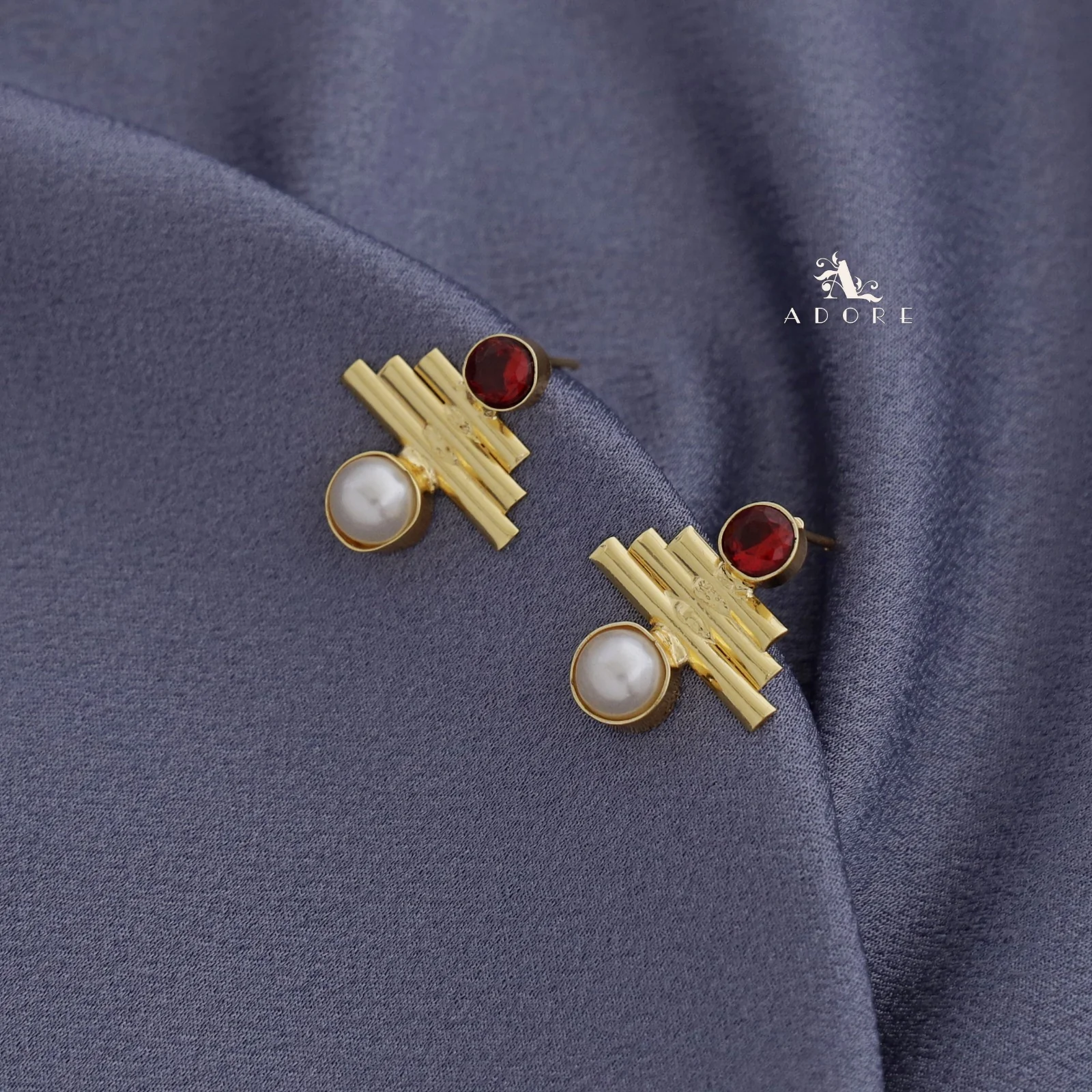 Tri Step Golden lines Glossy Earring - Image 12