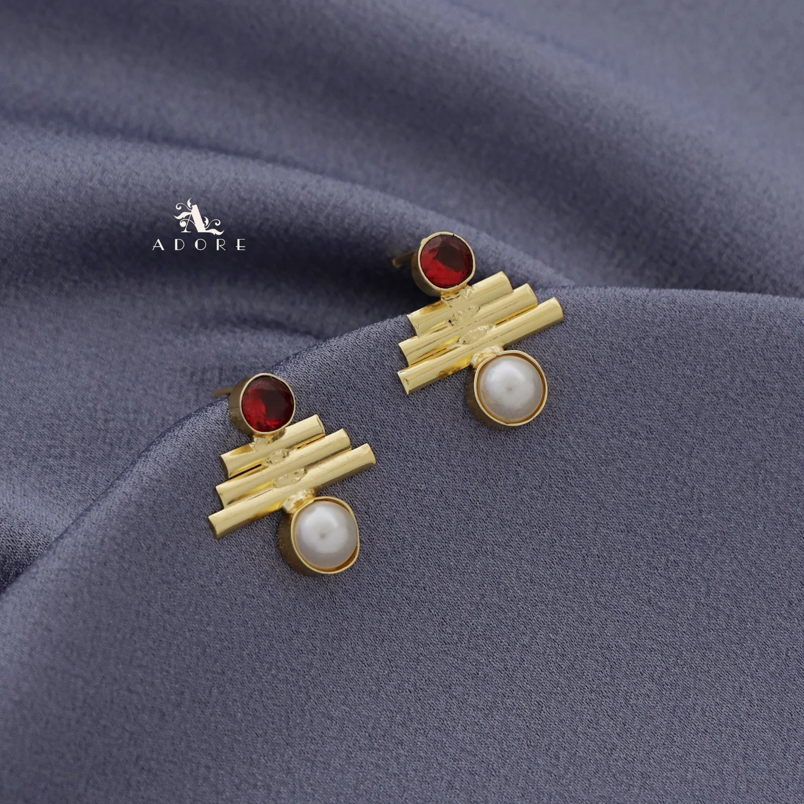 Tri Step Golden lines Glossy Earring - Image 4