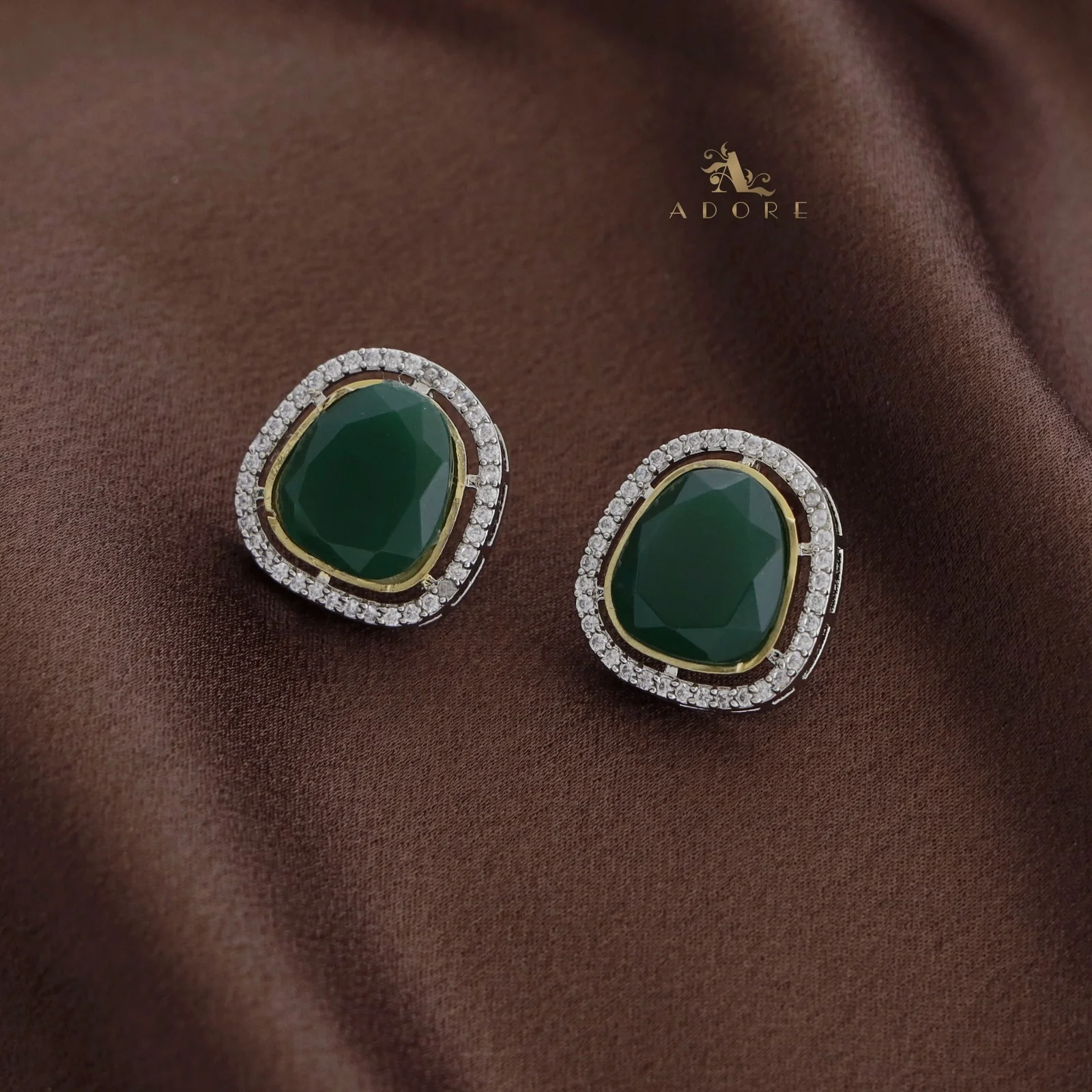 Trilokya Polki Kundan Neckpiece With Earring - Image 6