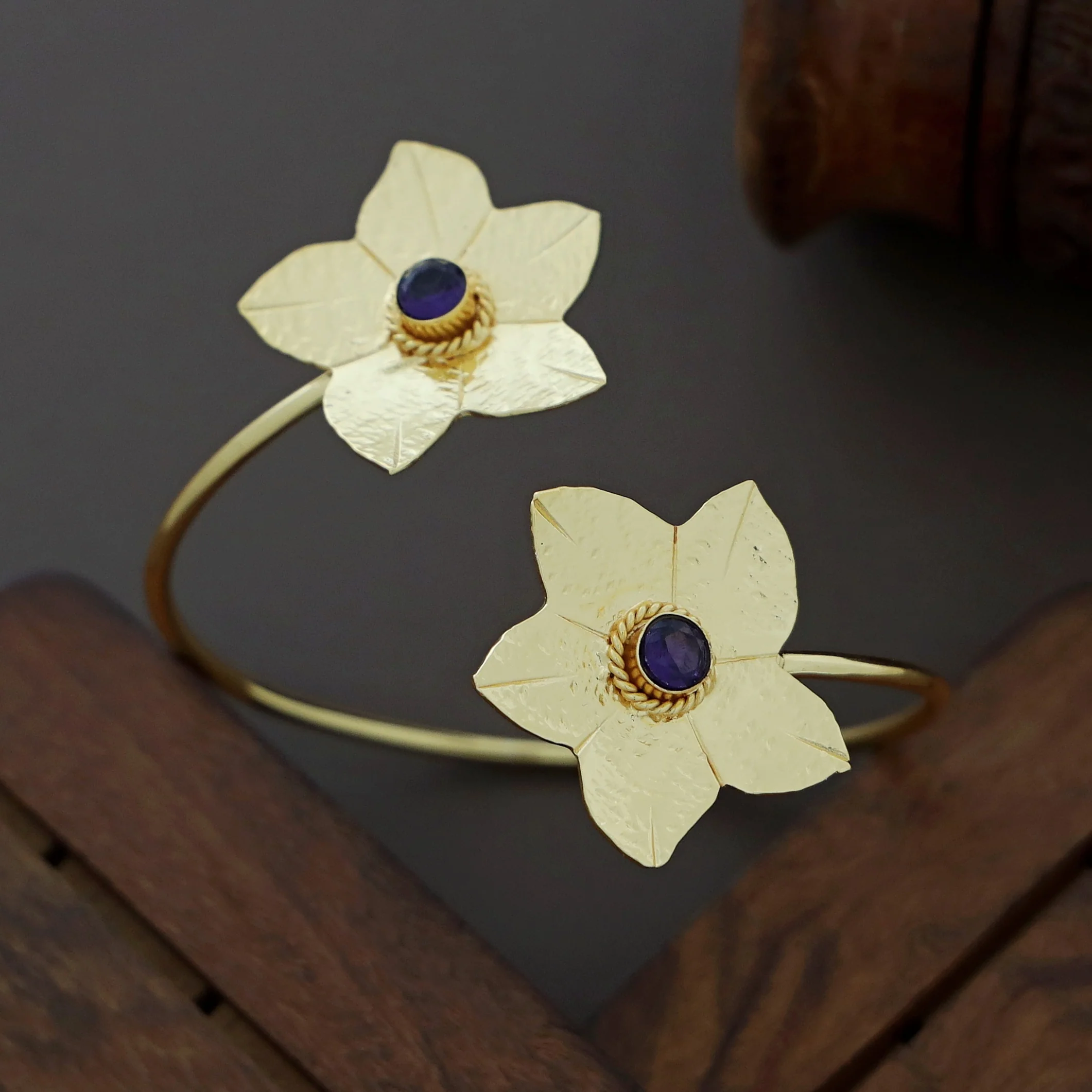 Azia Dual Floral Golden Textured Bangle - Image 5