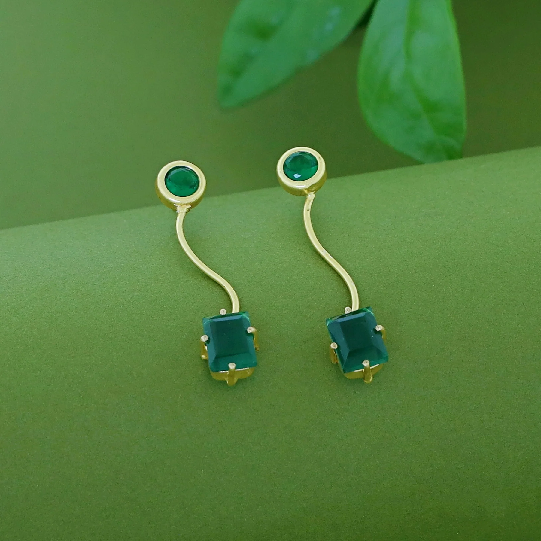 Tusharika Golden Wavy Glossy Earring - Image 4