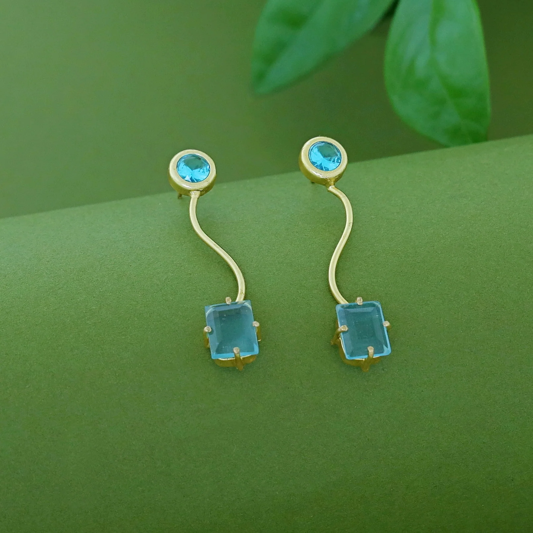 Tusharika Golden Wavy Glossy Earring - Image 5
