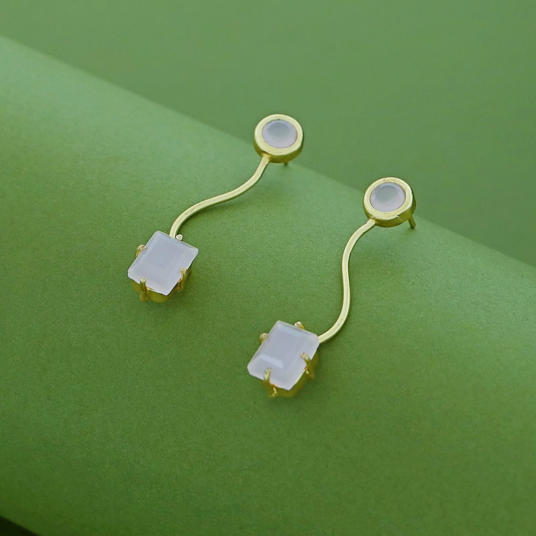 Tusharika Golden Wavy Glossy Earring - Image 9