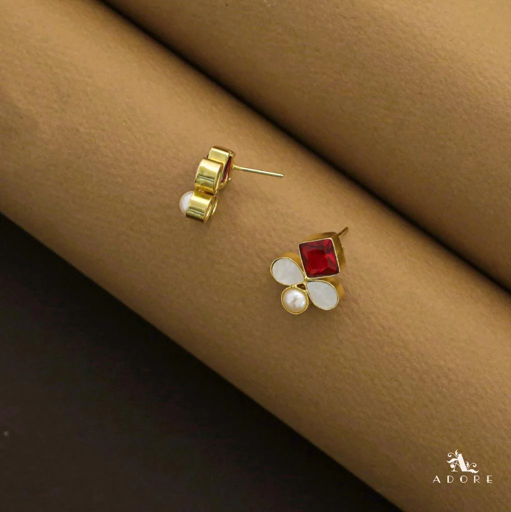 Twin Leaf Diamond Glossy MOP Stud - Image 11