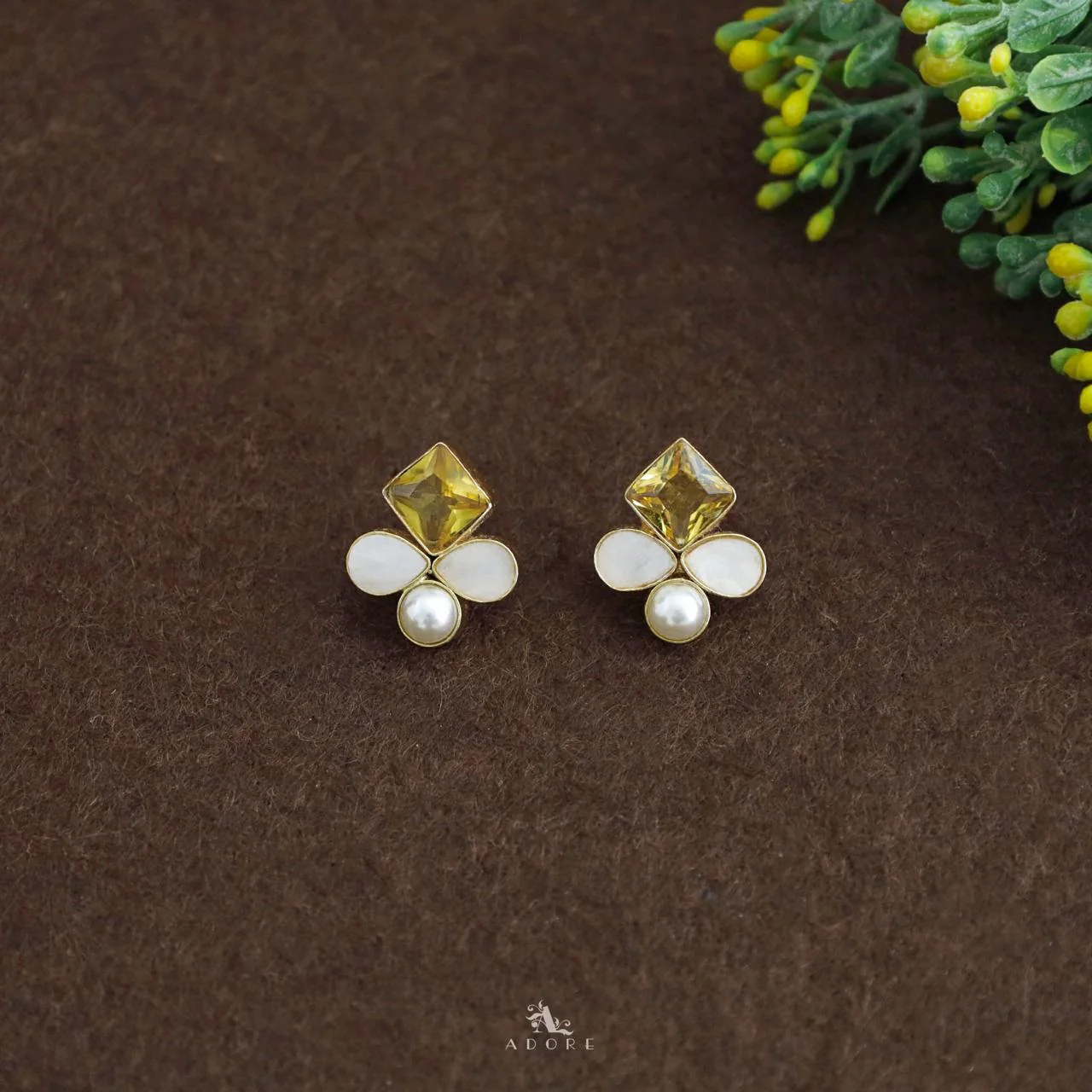 Twin Leaf Diamond Glossy MOP Stud - Image 6