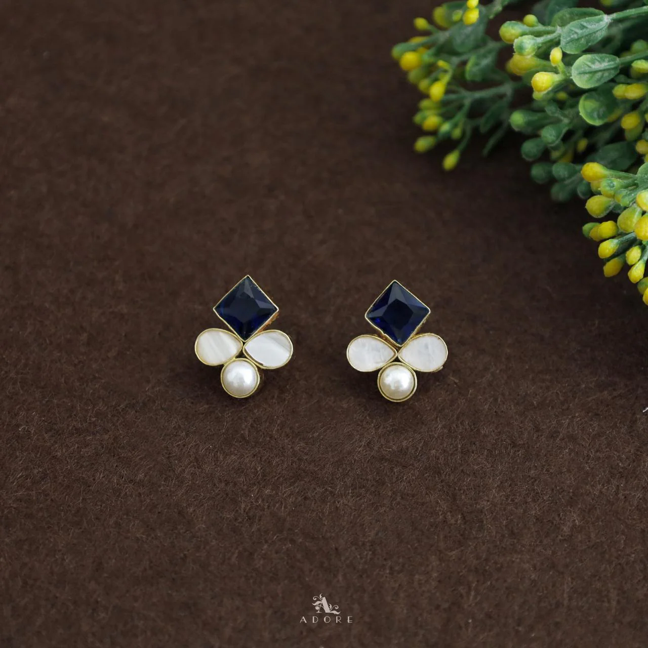 Twin Leaf Diamond Glossy MOP Stud - Image 8