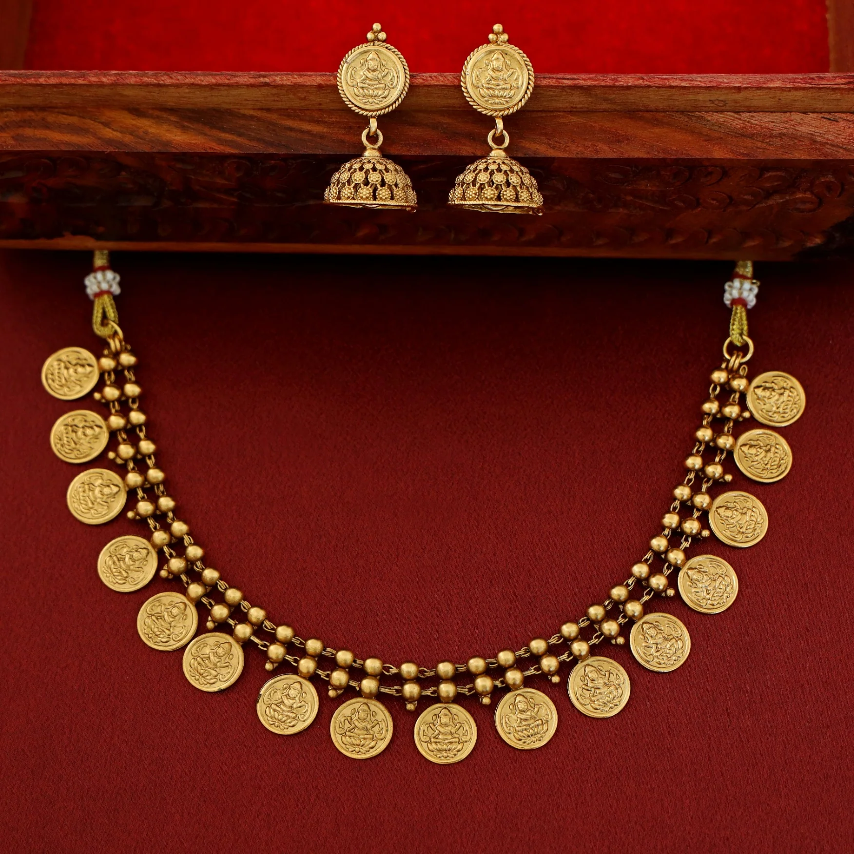 Two Layer Golden Ball Kashi Lakshmi Neckpiece With Earring - Image 3