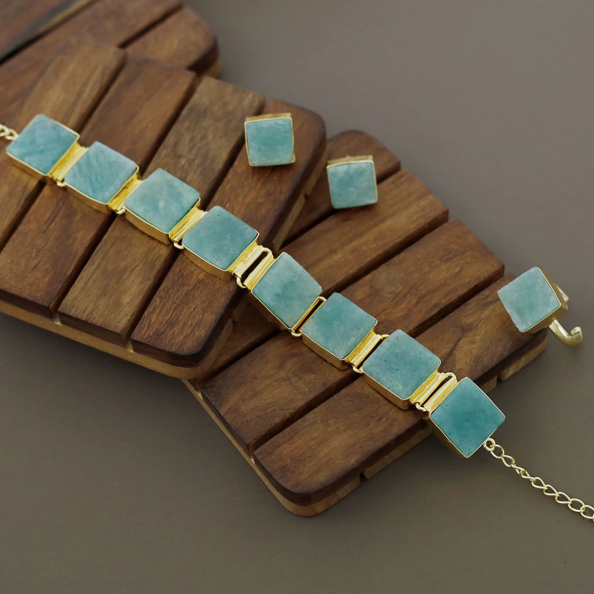 Unique 3 in 1 Square Choker Combo Set - Image 10