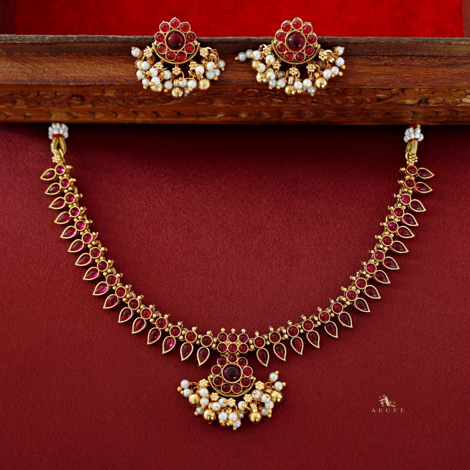 Uttara Floral Palakka Short Neckpiece With Earring - Image 4