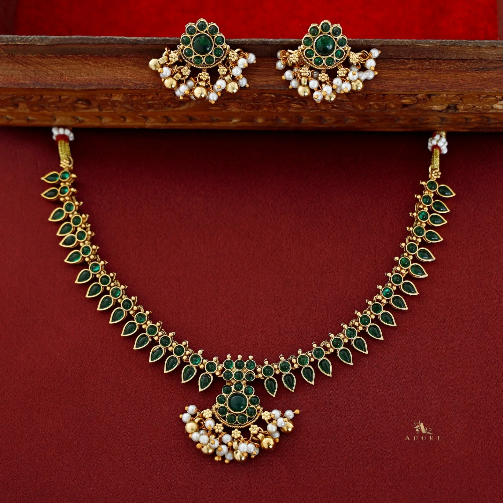 Uttara Floral Palakka Short Neckpiece With Earring - Image 6