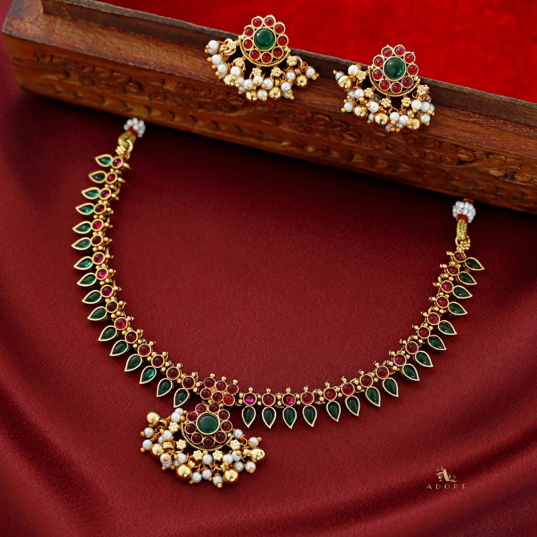 Uttara Floral Palakka Short Neckpiece With Earring - Image 7