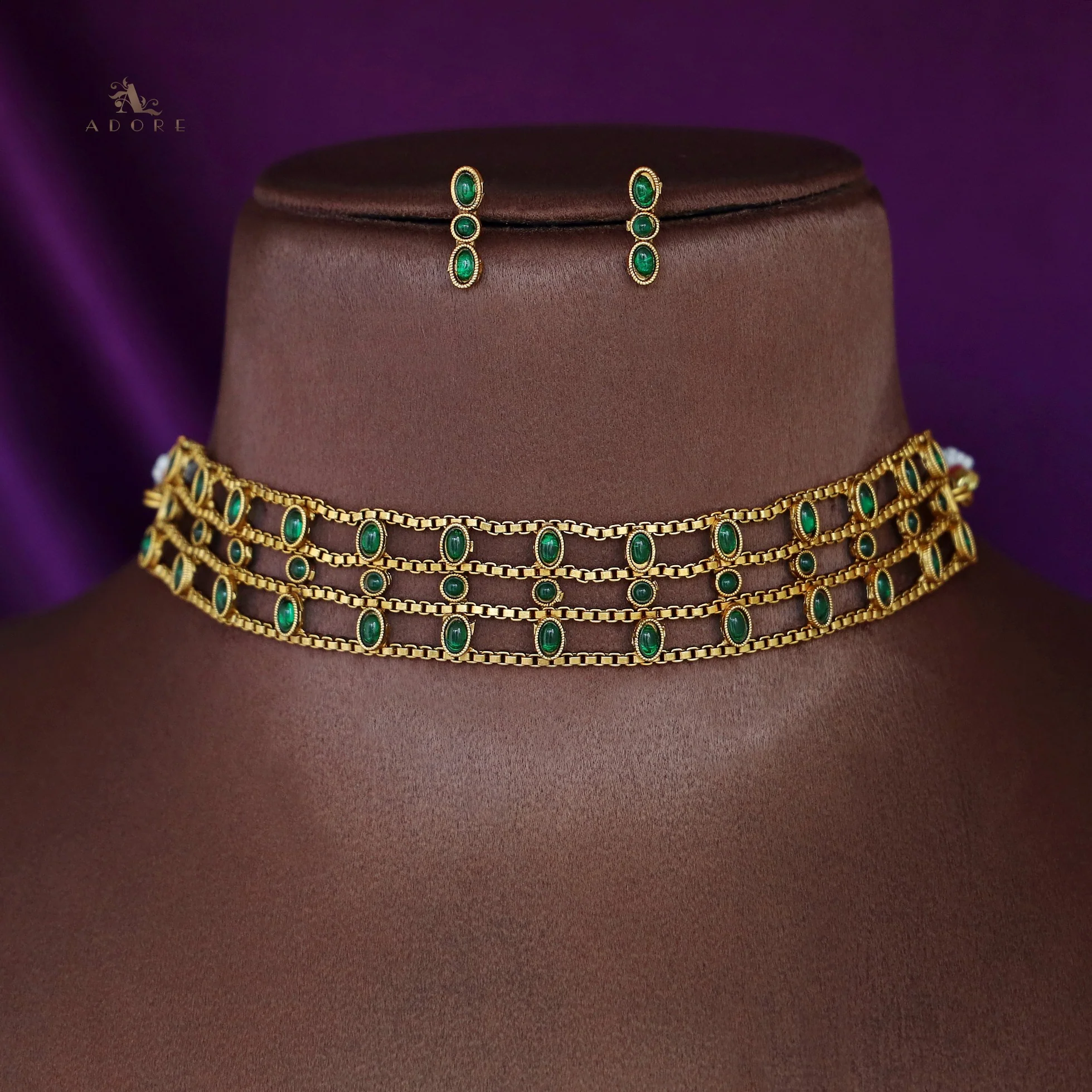 Vamika Tri Layer Kemp Stone Choker With Earring - Image 2