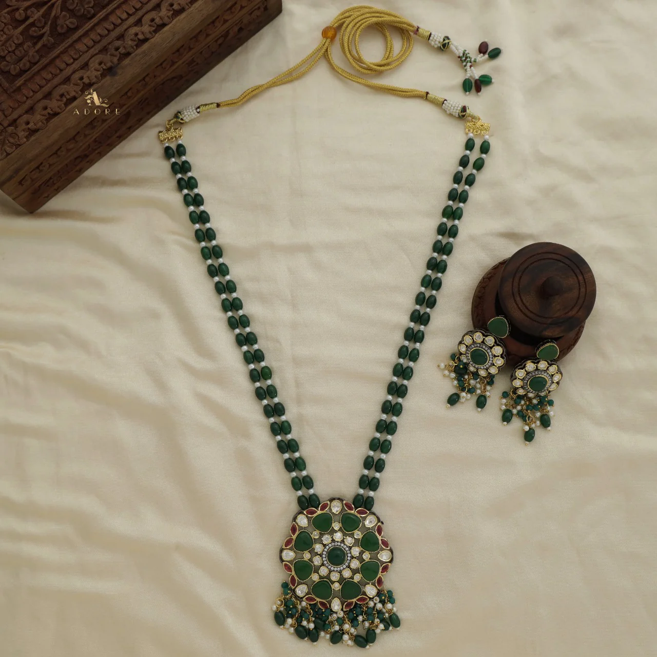 Vanessa Green Long Neckpiece With Earring - Image 3