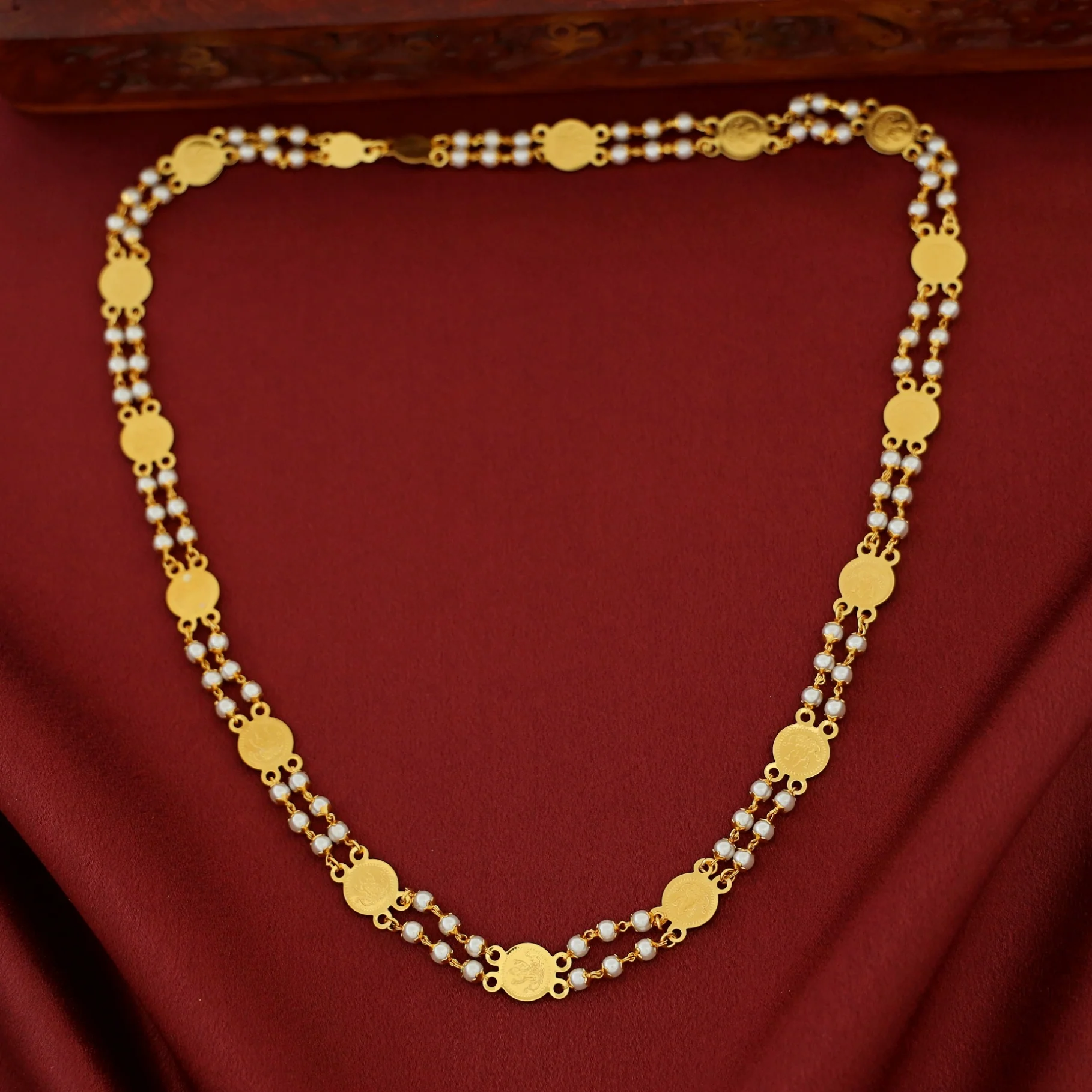 Vanika Pearl Kashi Neckpiece - Image 3