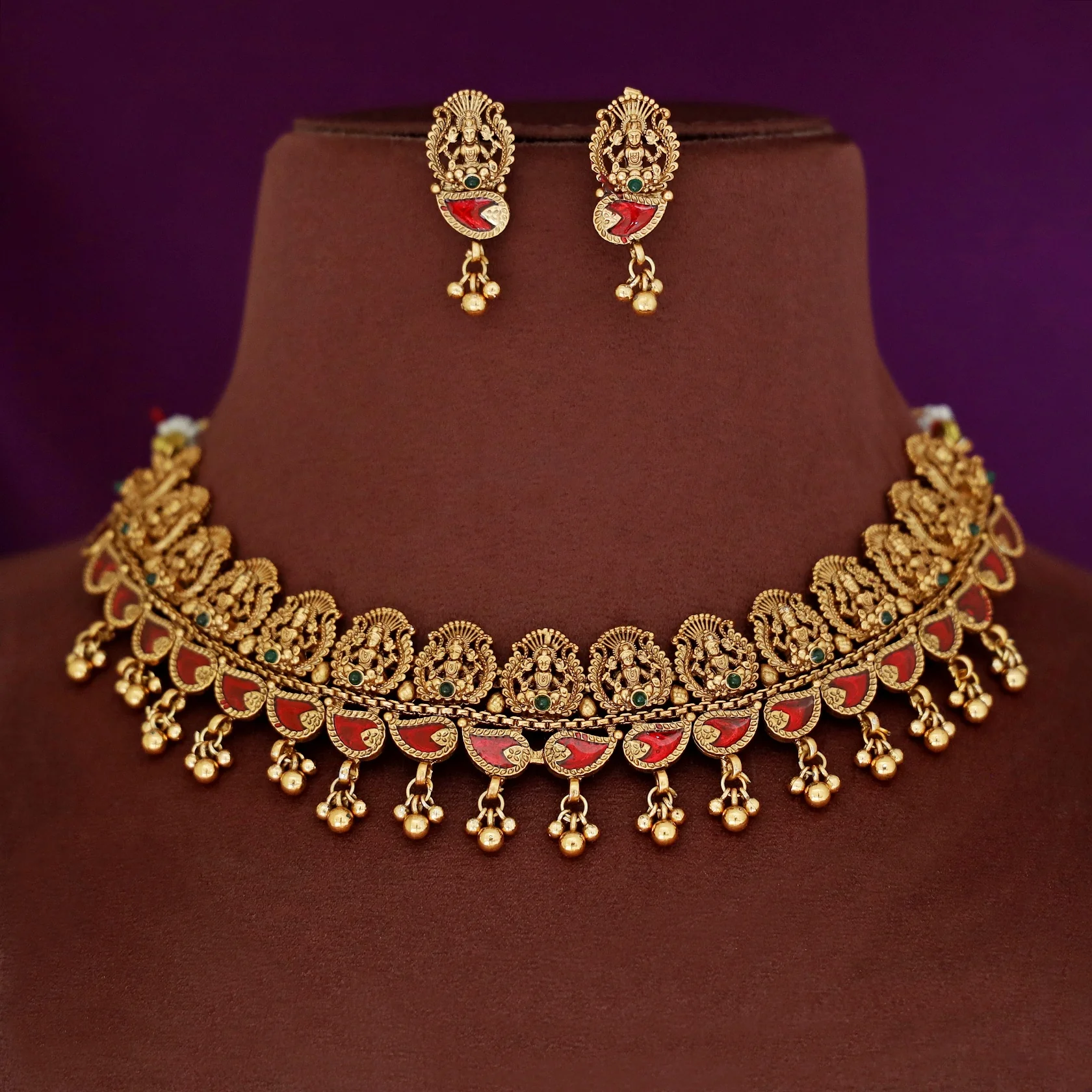 Vanisha Devi Enamel Palakka Short Neckpiece With Earring - Image 4
