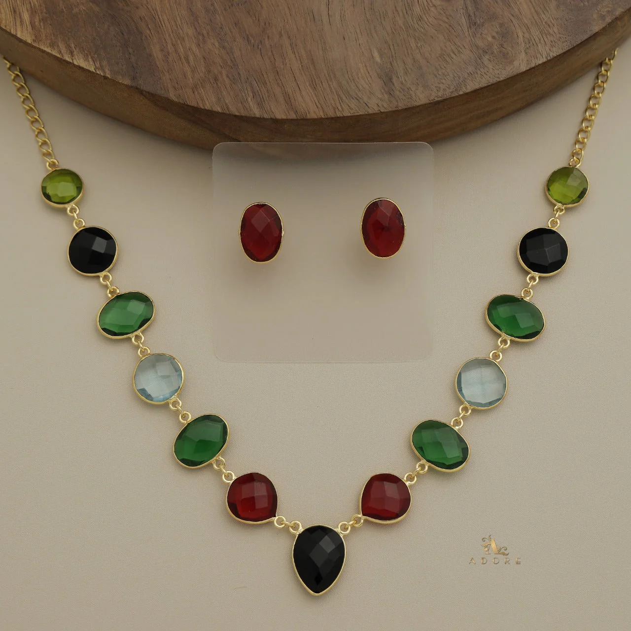 Vanity Lightweight Neckpiece + Studs (Colour Options) - Image 3