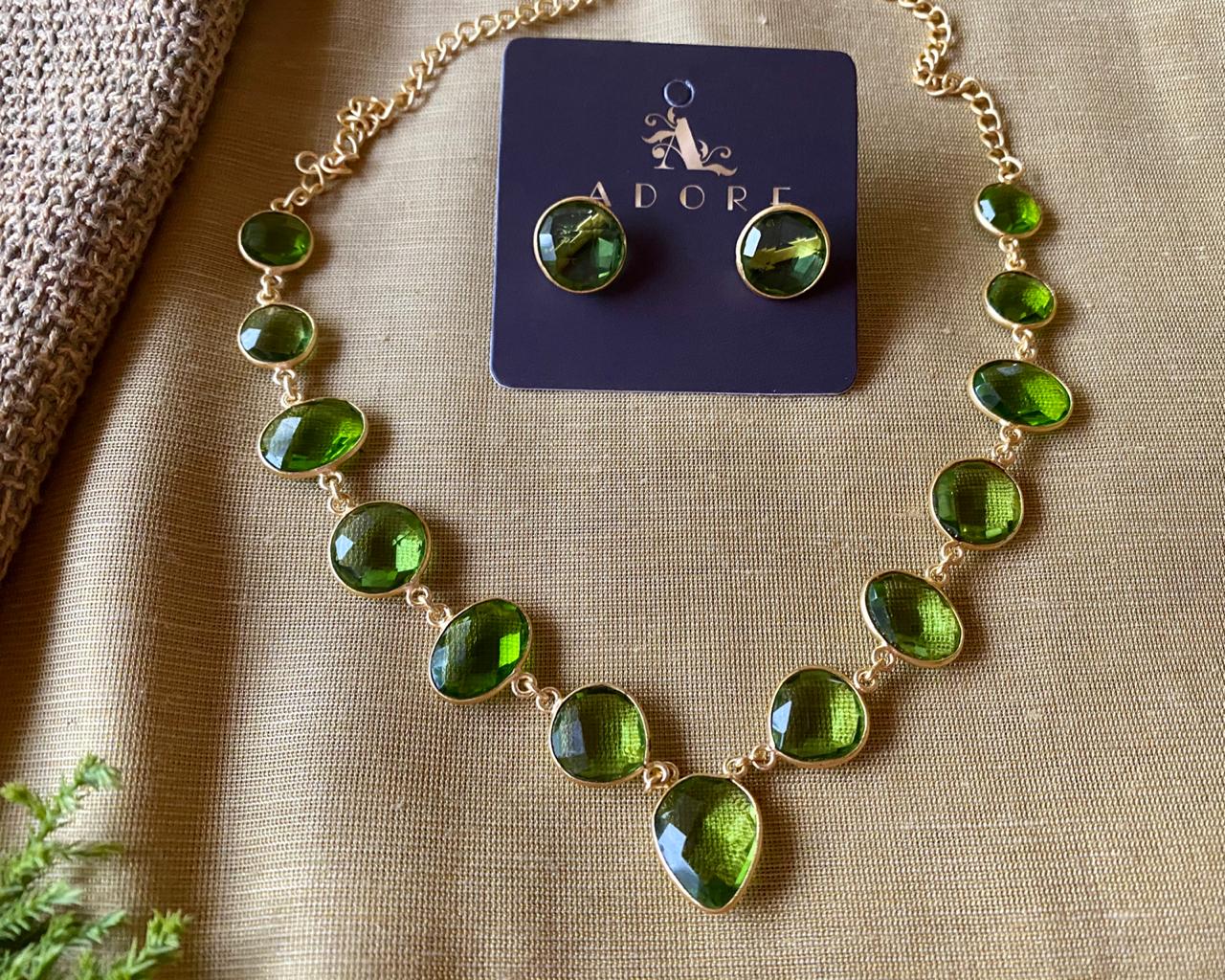Vanity Lightweight Neckpiece + Studs (Colour Options) - Image 4