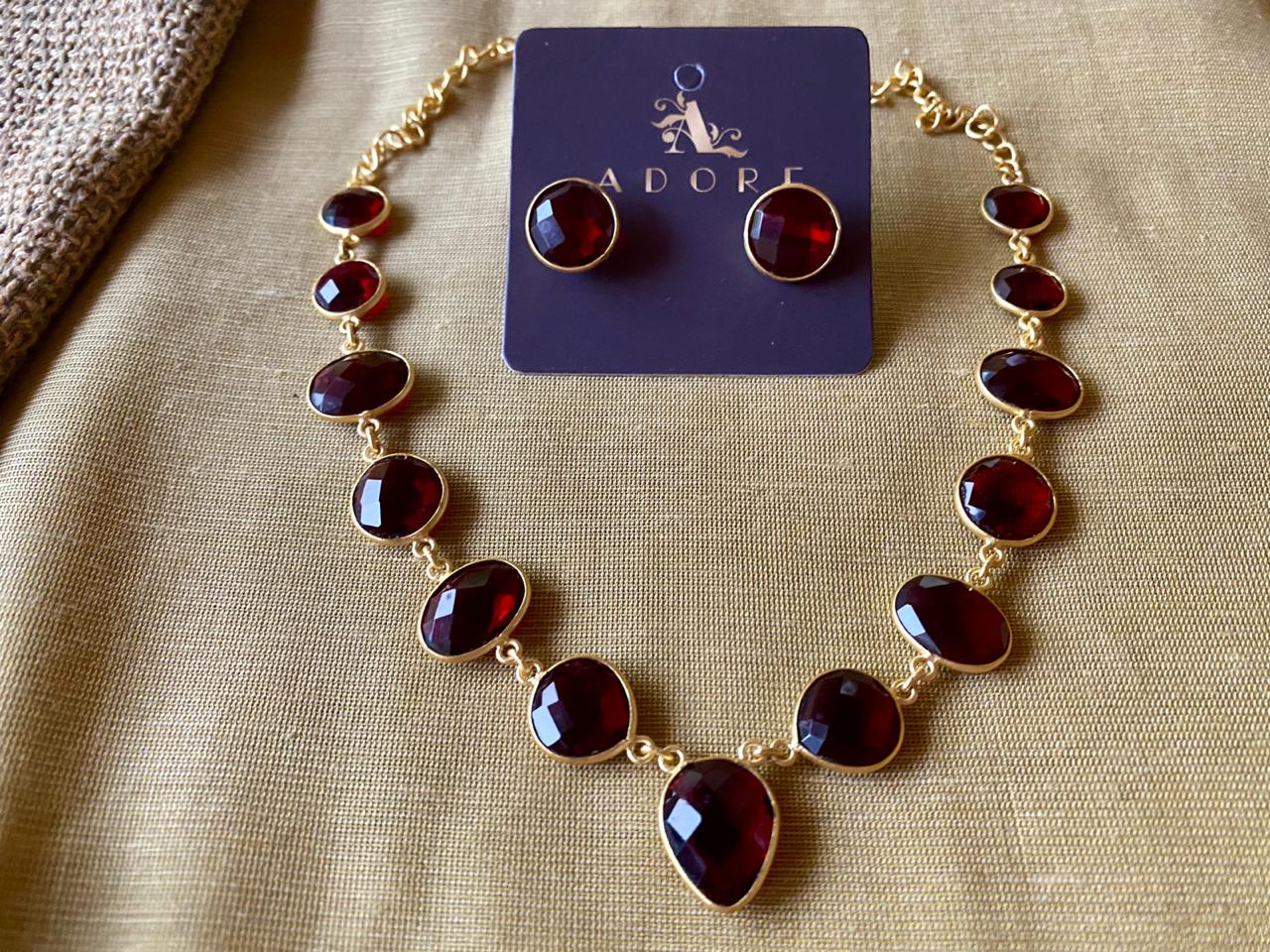 Vanity Lightweight Neckpiece + Studs (Colour Options) - Image 8