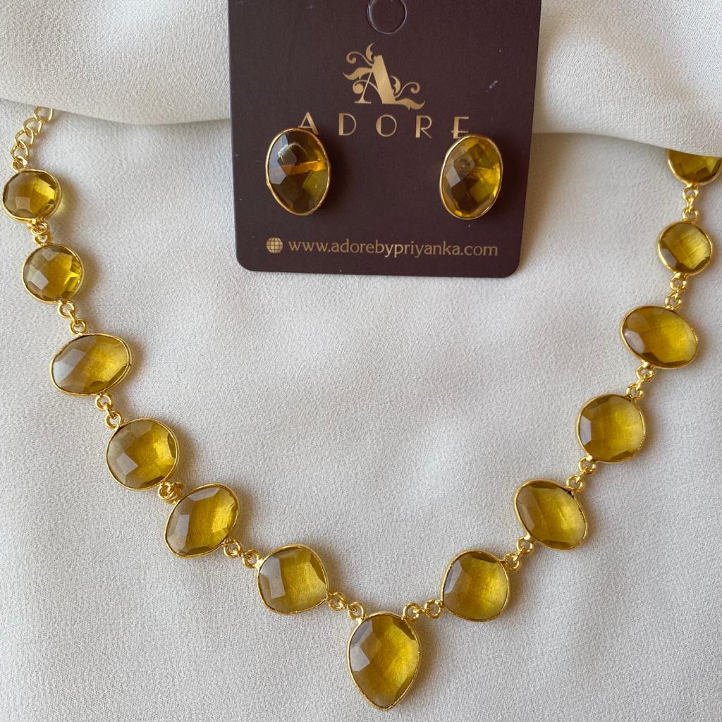 Vanity Lightweight Neckpiece + Studs (Colour Options) - Image 9