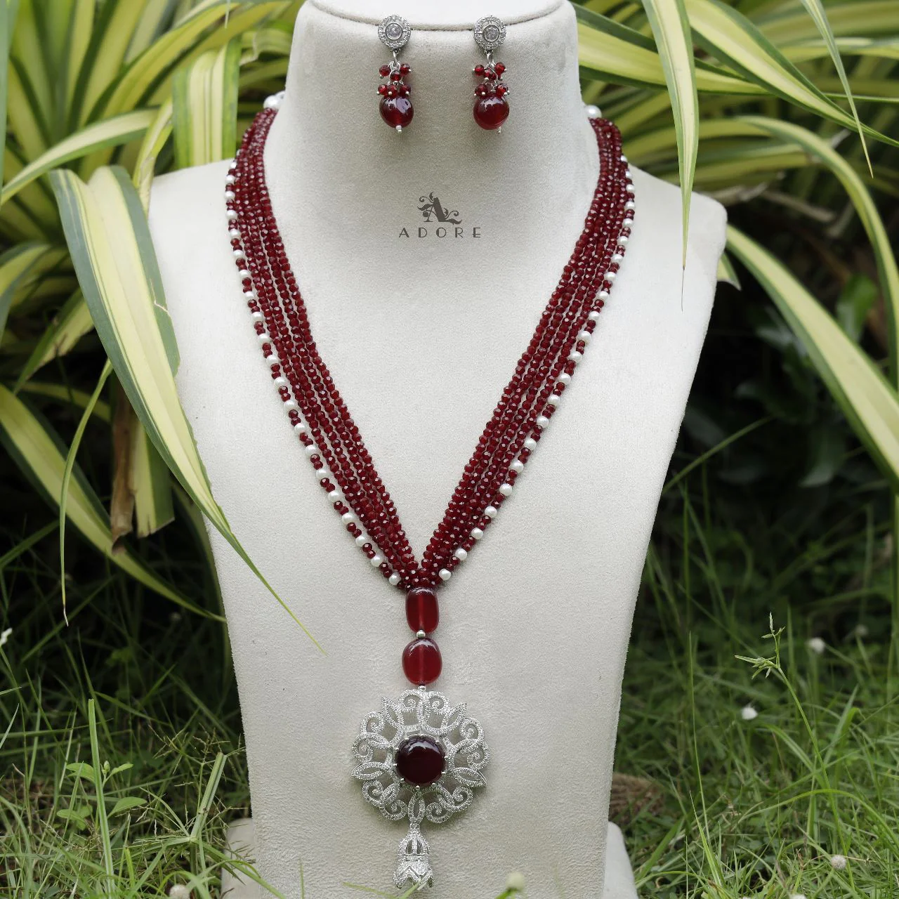 Vardhani Long Neckpiece With Earring - Image 2