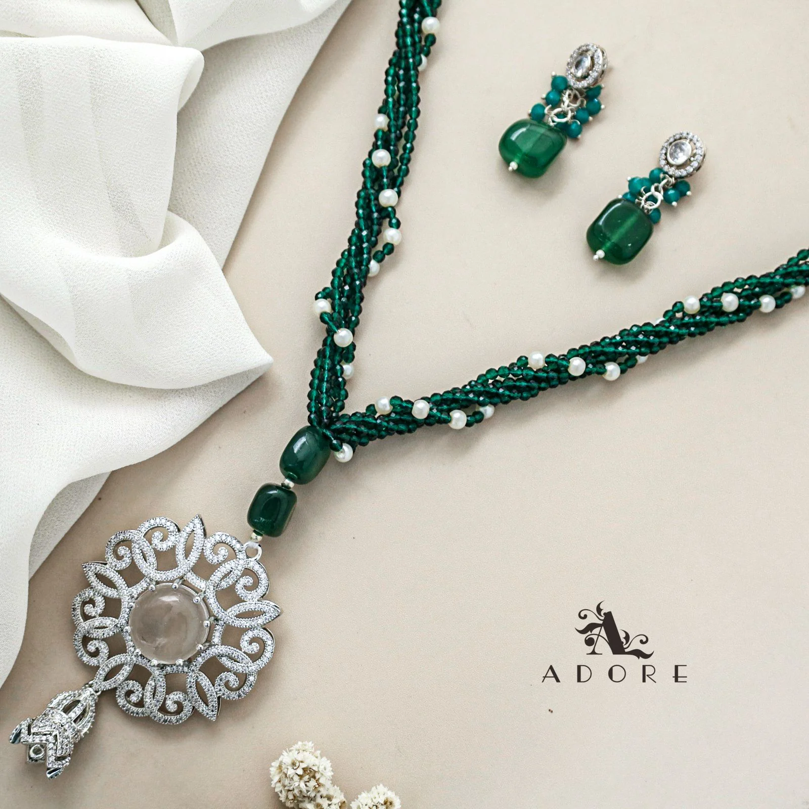 Vardhani Long Neckpiece With Earring - Image 4