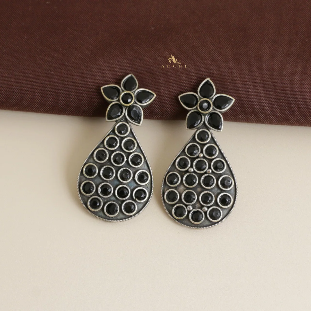 Varna Dew Drop Earring - Image 18