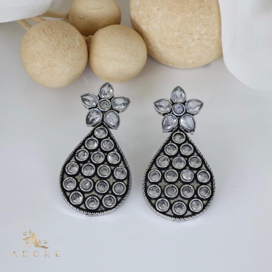 Varna Dew Drop Earring - Image 5