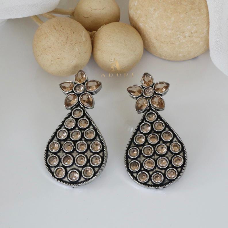 Varna Dew Drop Earring - Image 7