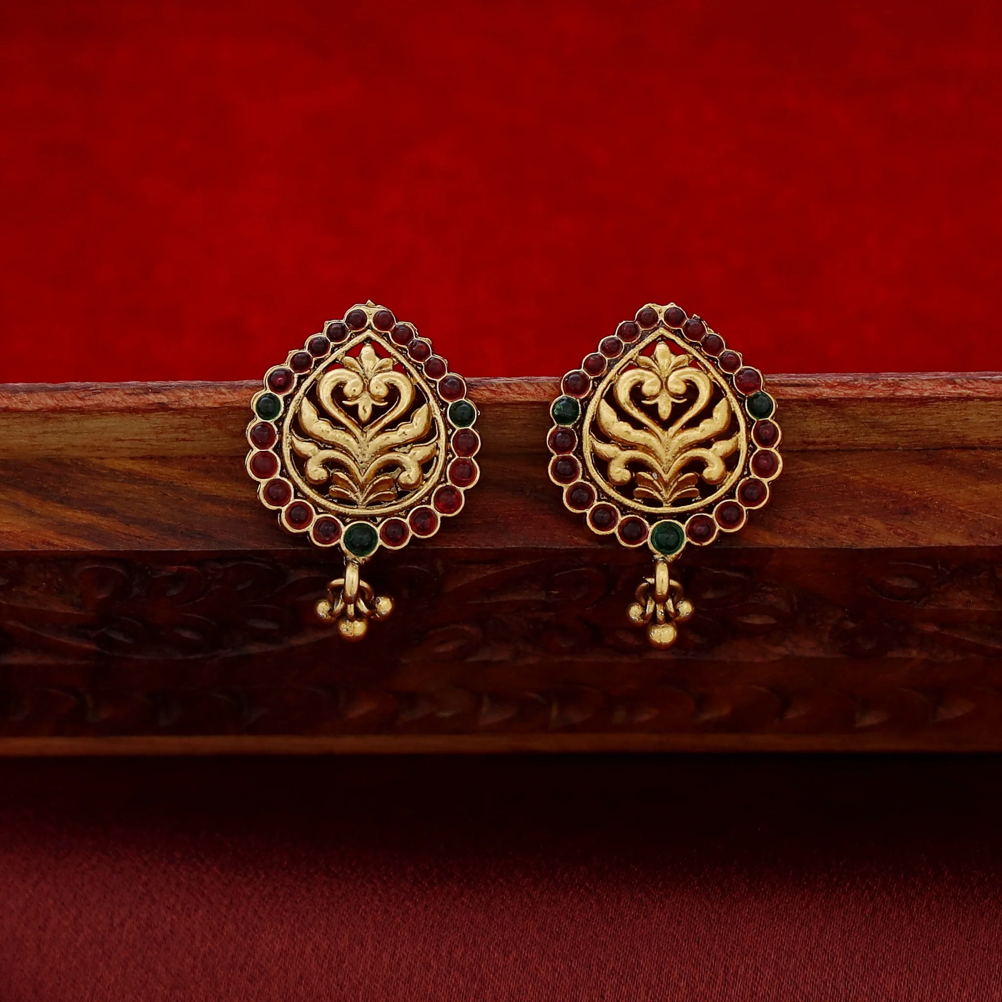 Vedansha Long Haram Neckpiece With Earring - Image 5