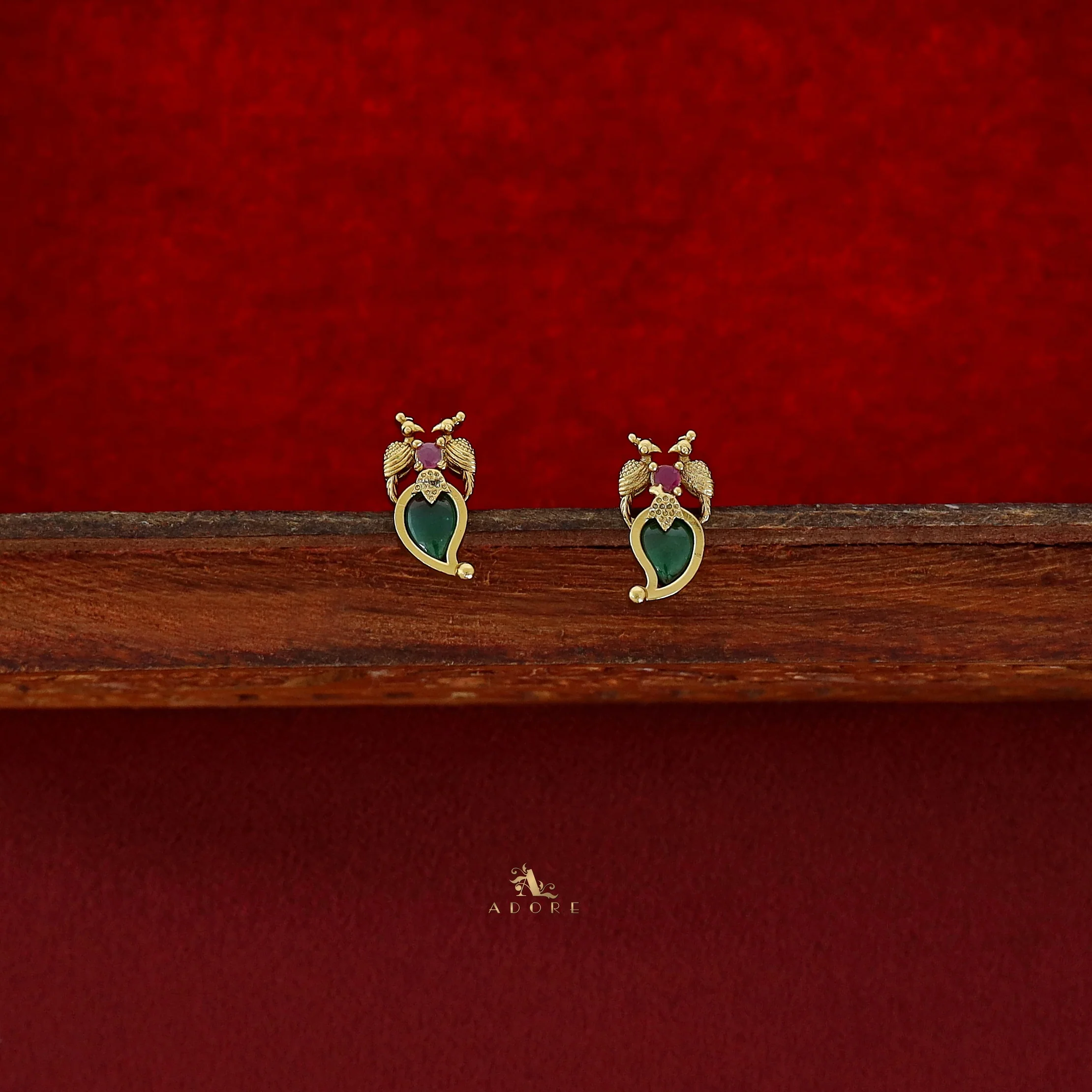 Vedika Mayura Palakka Long Neckpiece With Stud - Image 5