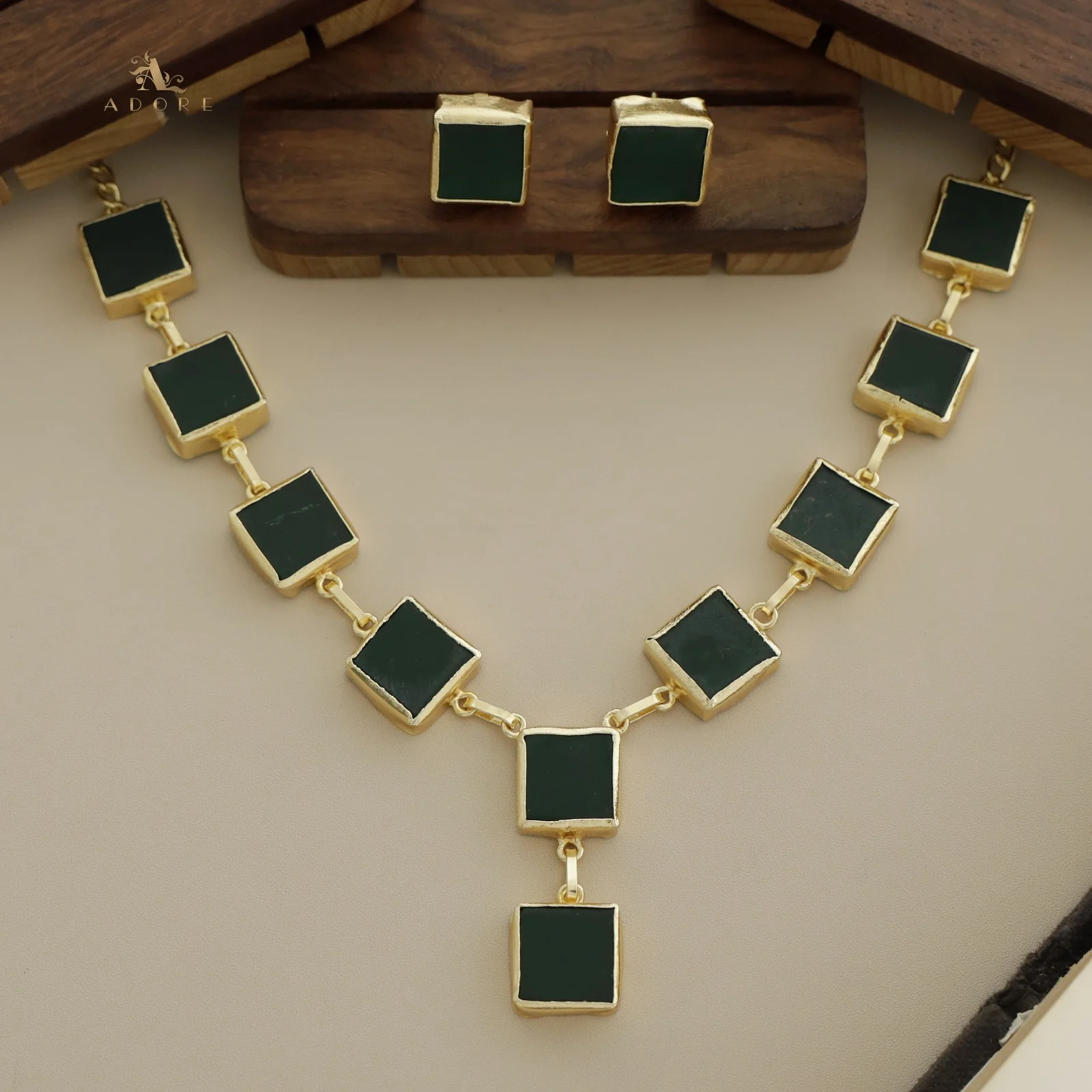 Velora Square Raw Stone Neckpiece With Stud - Image 15