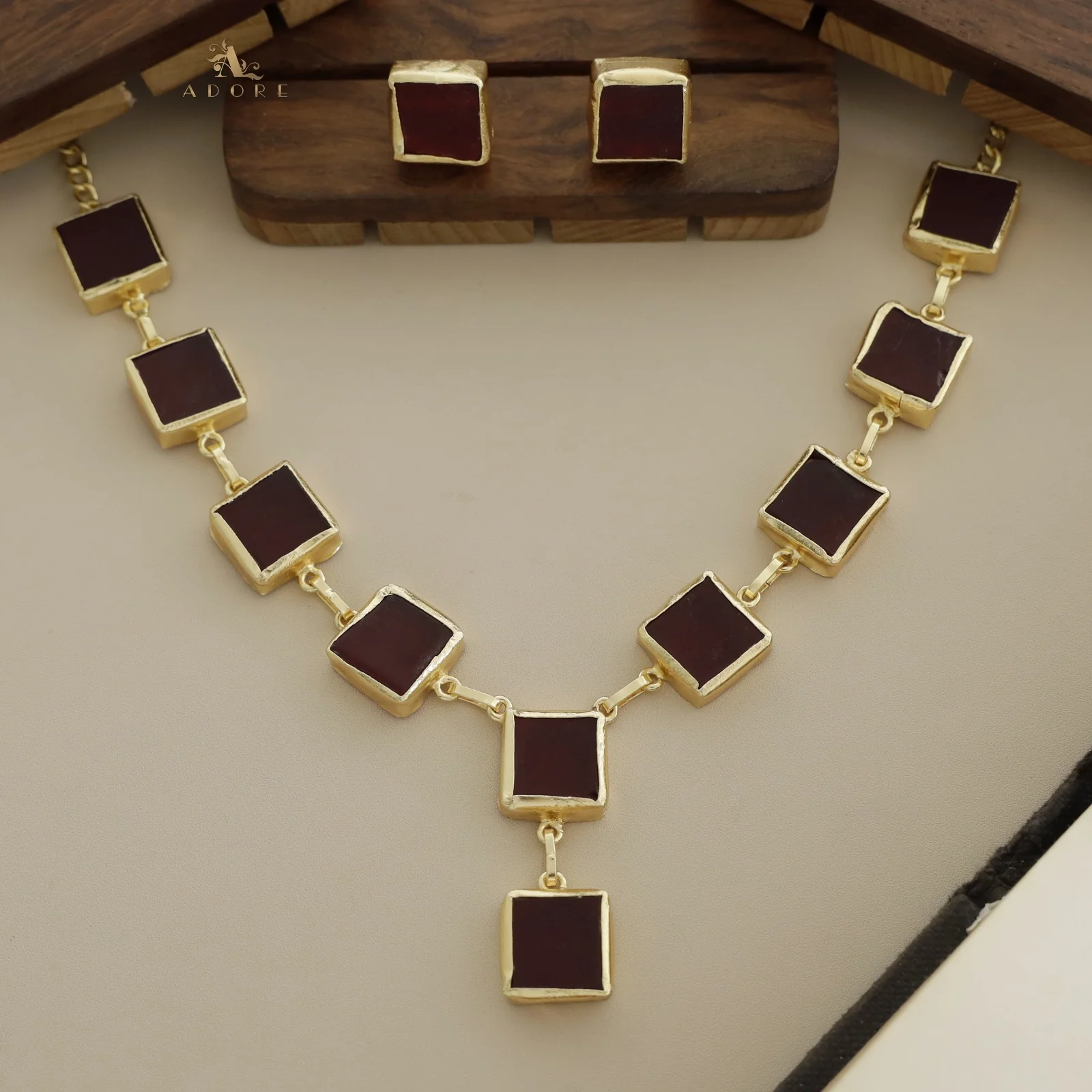 Velora Square Raw Stone Neckpiece With Stud - Image 18