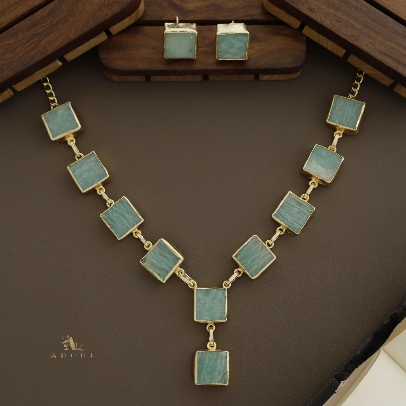 Velora Square Raw Stone Neckpiece With Stud - Image 25