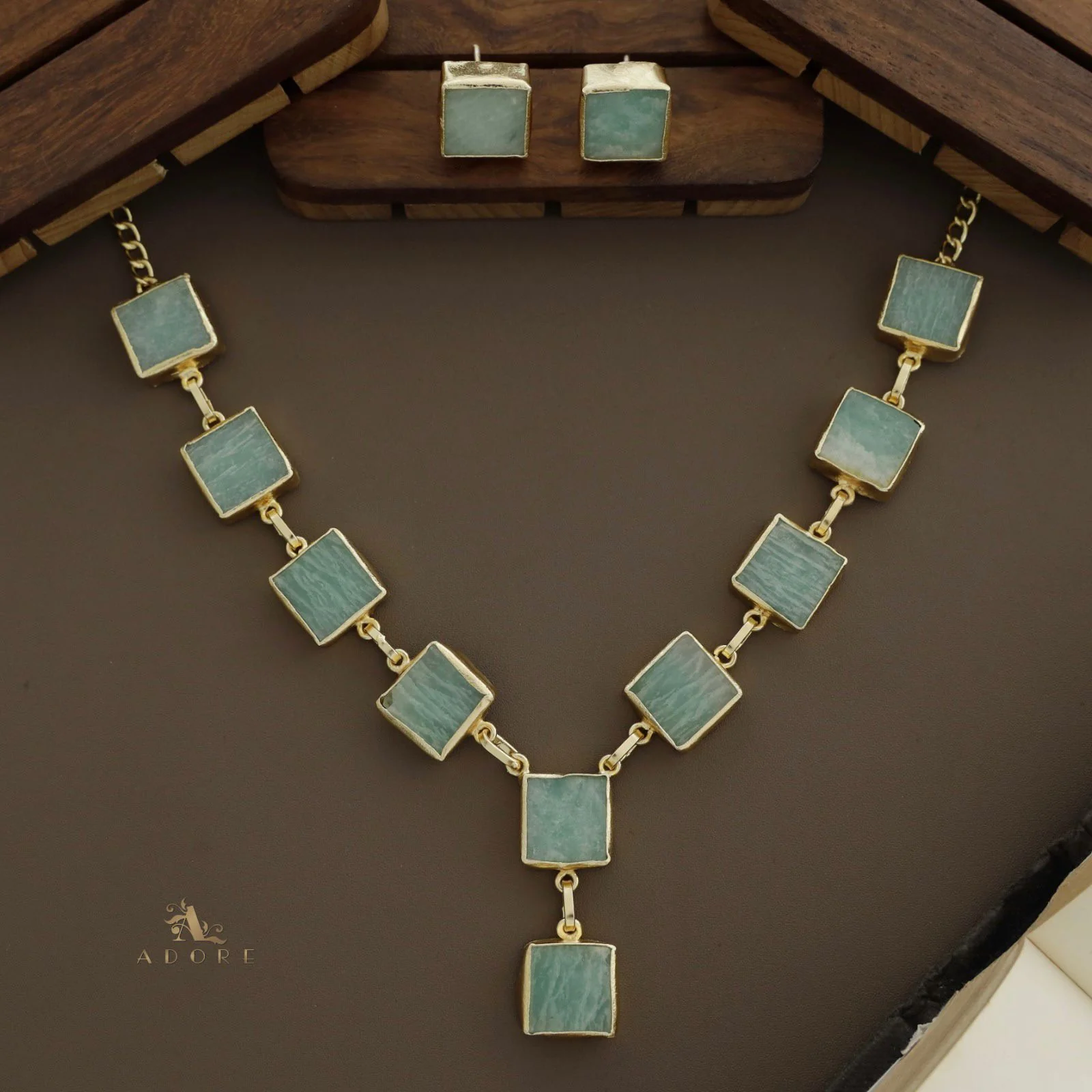 Velora Square Raw Stone Neckpiece With Stud - Image 5