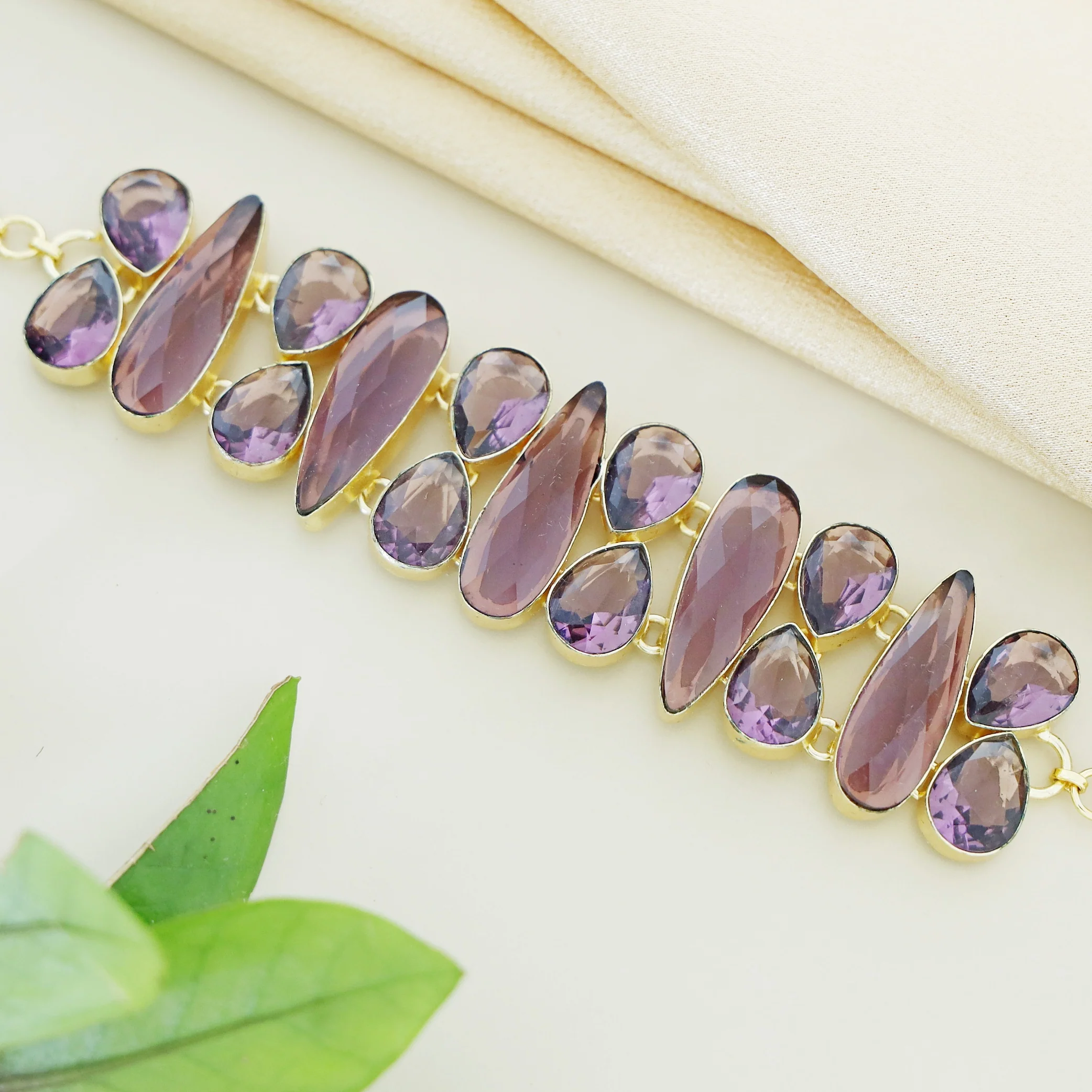Venette Glossy Choker - Image 2