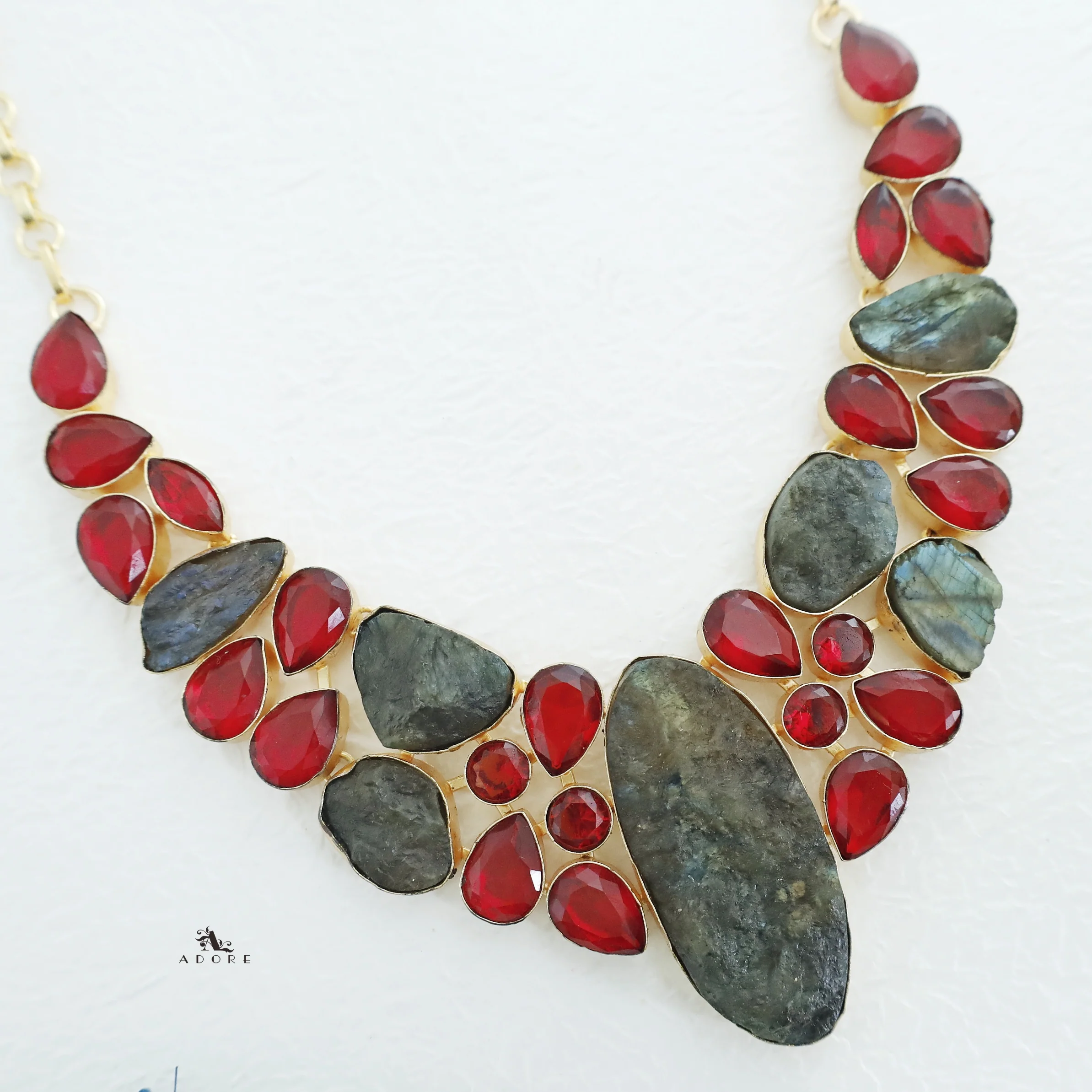 Vera Neckpiece - Image 2