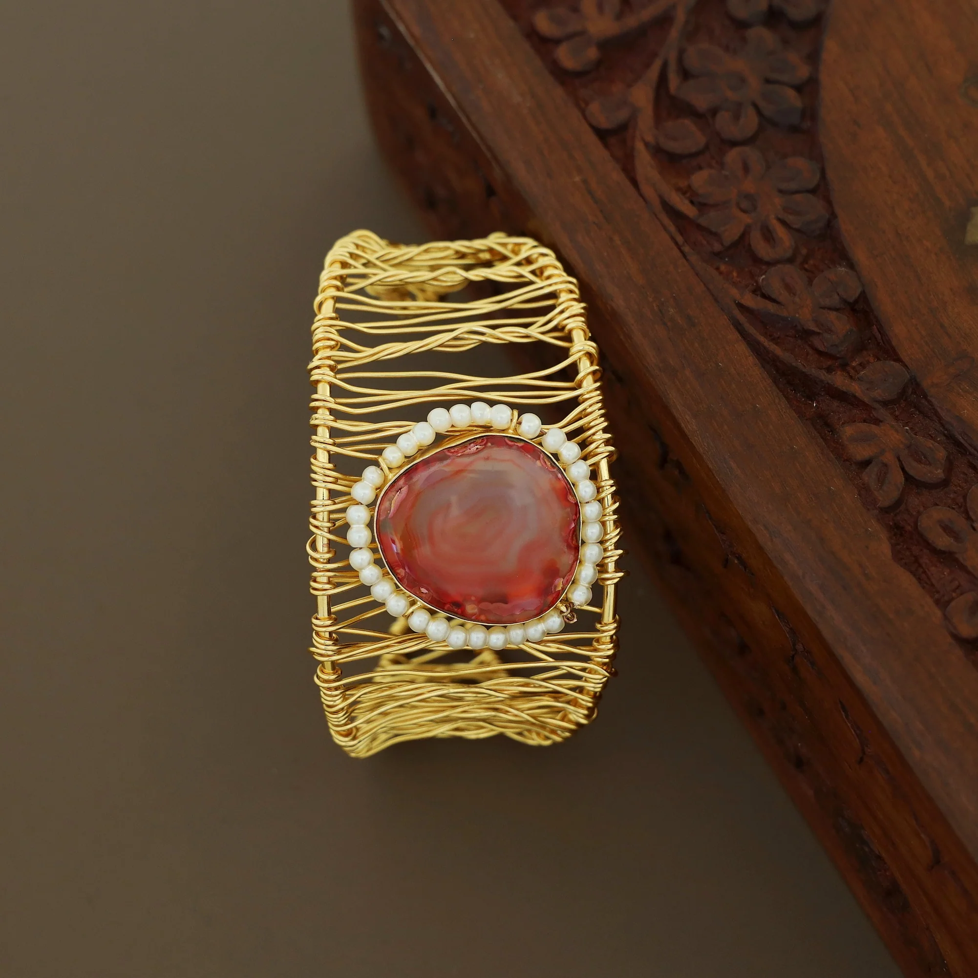 Versha Golden Wired Agate Pearl Bangle - Image 3
