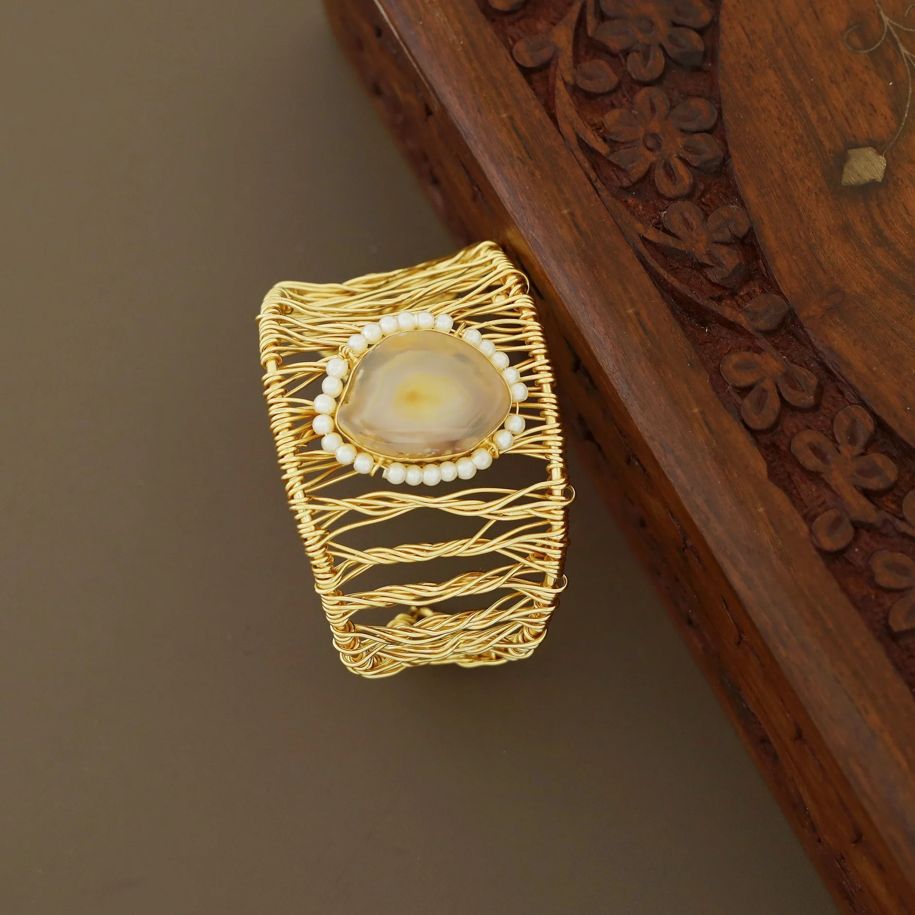 Versha Golden Wired Agate Pearl Bangle - Image 6