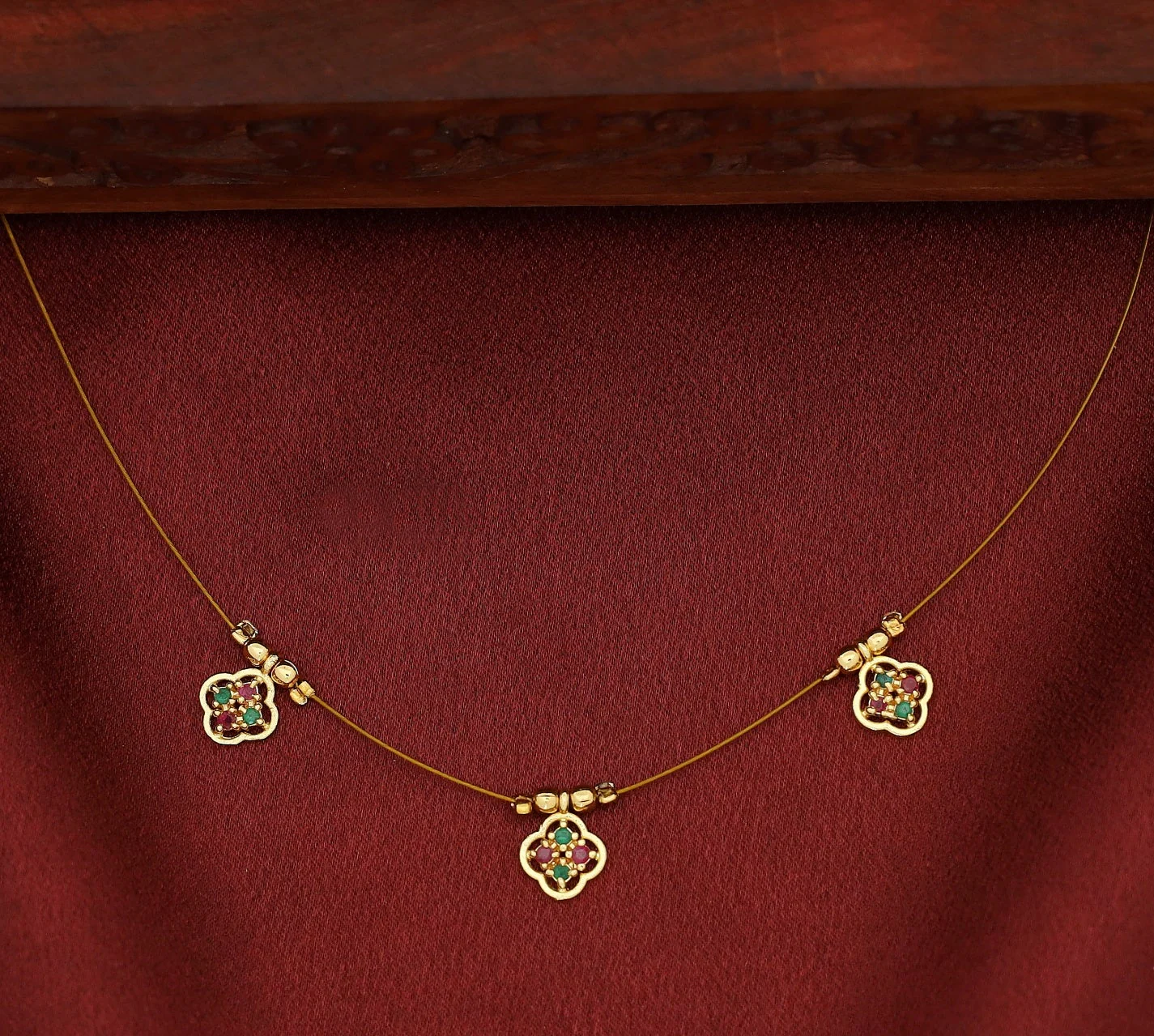 Viaansha Tri Flower String Neckpiece - Image 2