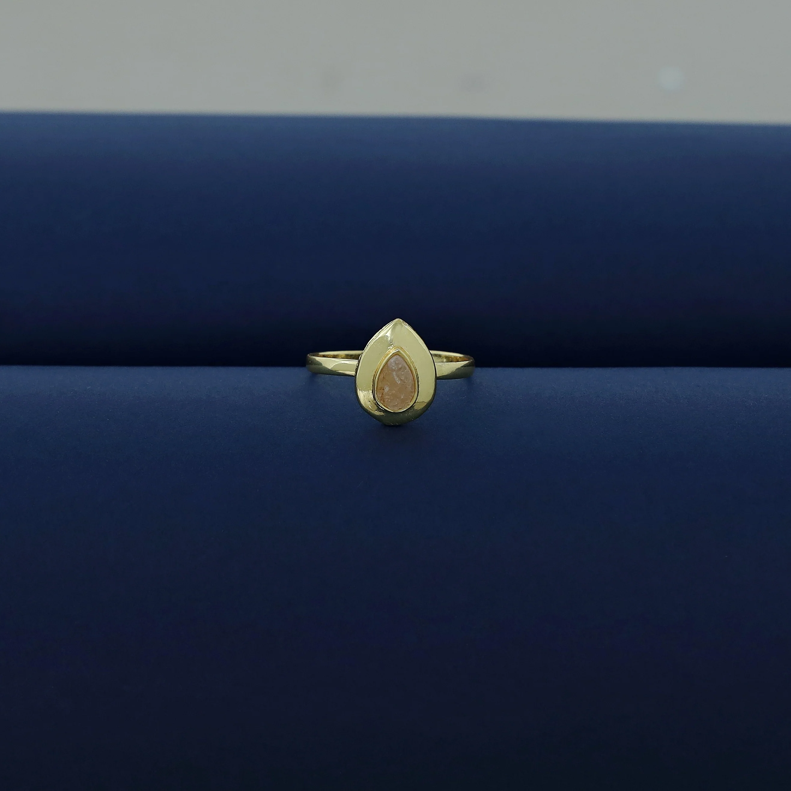 Viaara Golden Druzy Stone Ring - Image 10