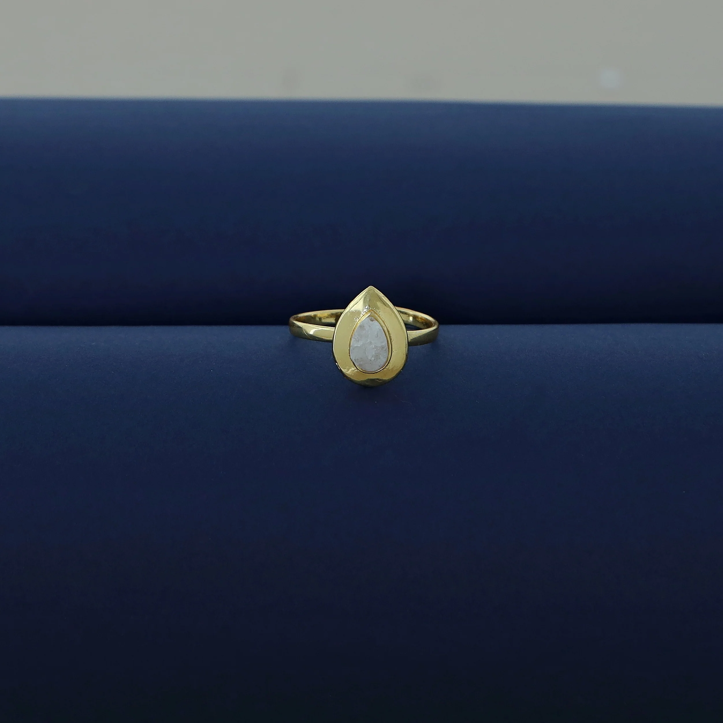 Viaara Golden Druzy Stone Ring - Image 2
