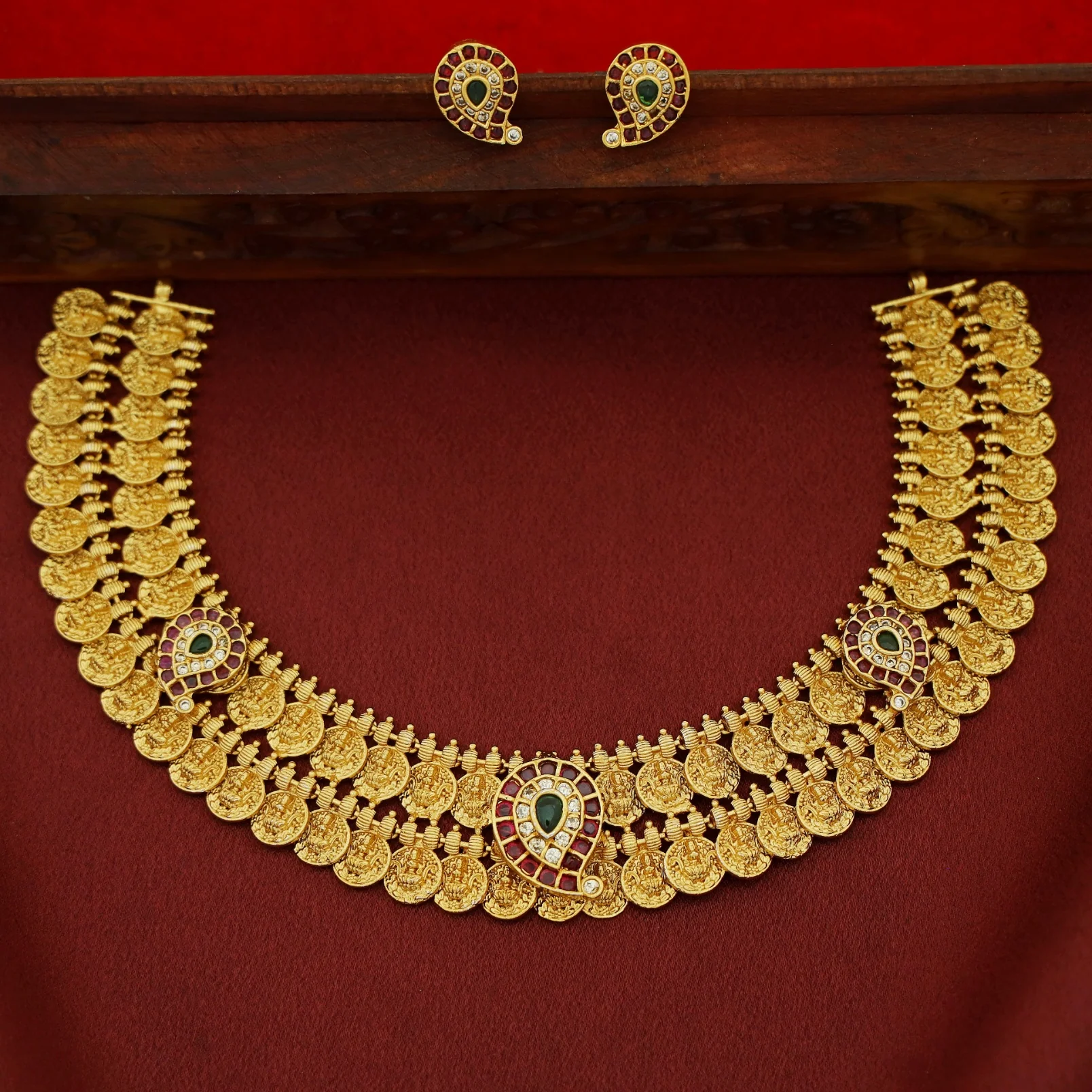 Vidhatri Devi 2 Layer Kashi Mango Short Neckpiece With Stud - Image 2