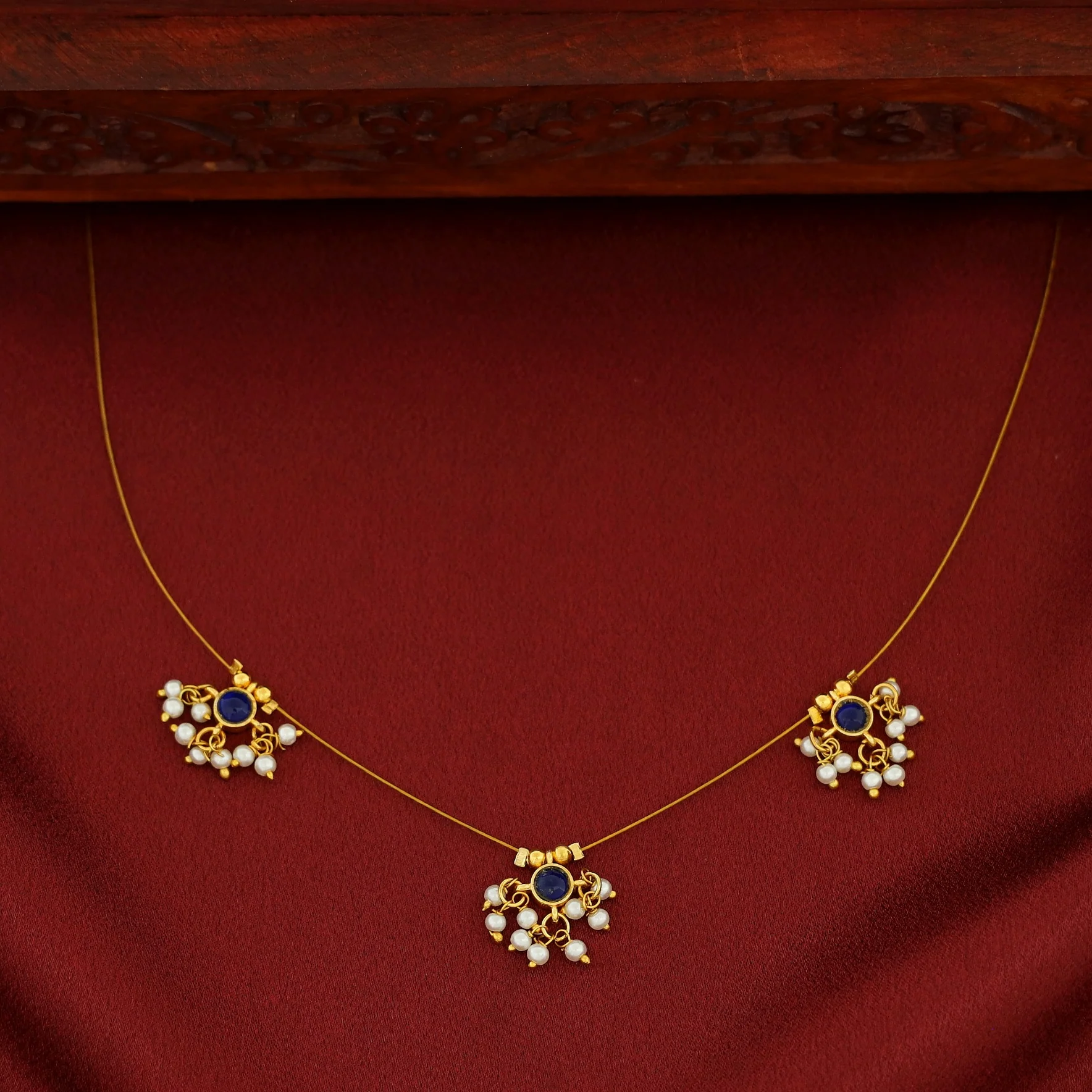 Vihara 3 Mini Circle Glossy Stone Pearl String Neckpiece - Image 3