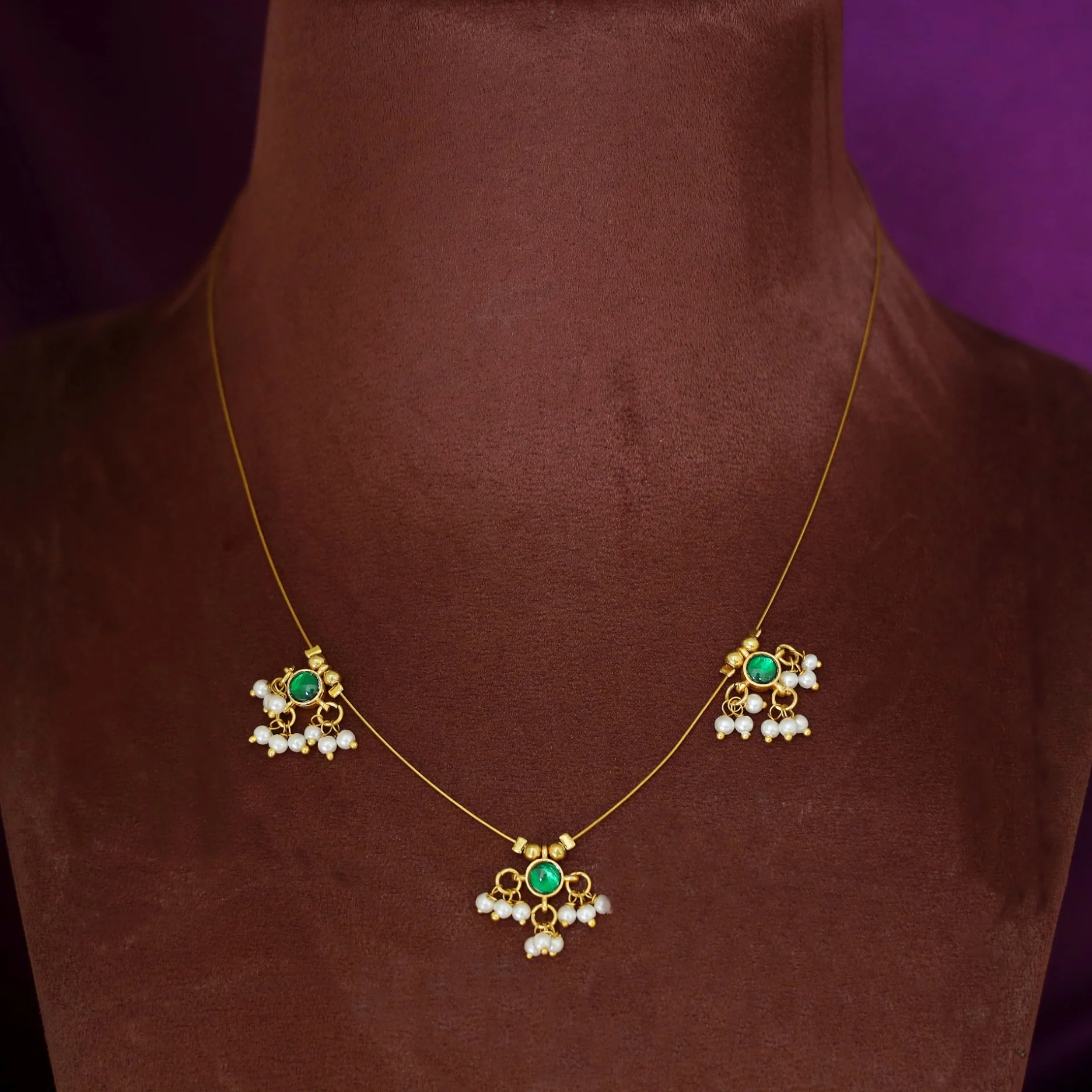 Vihara 3 Mini Circle Glossy Stone Pearl String Neckpiece - Image 8