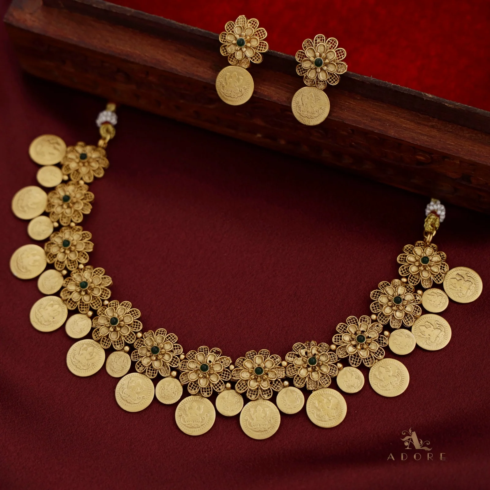 Vimala Flower Kashi Neckpiece With Earring - Image 4