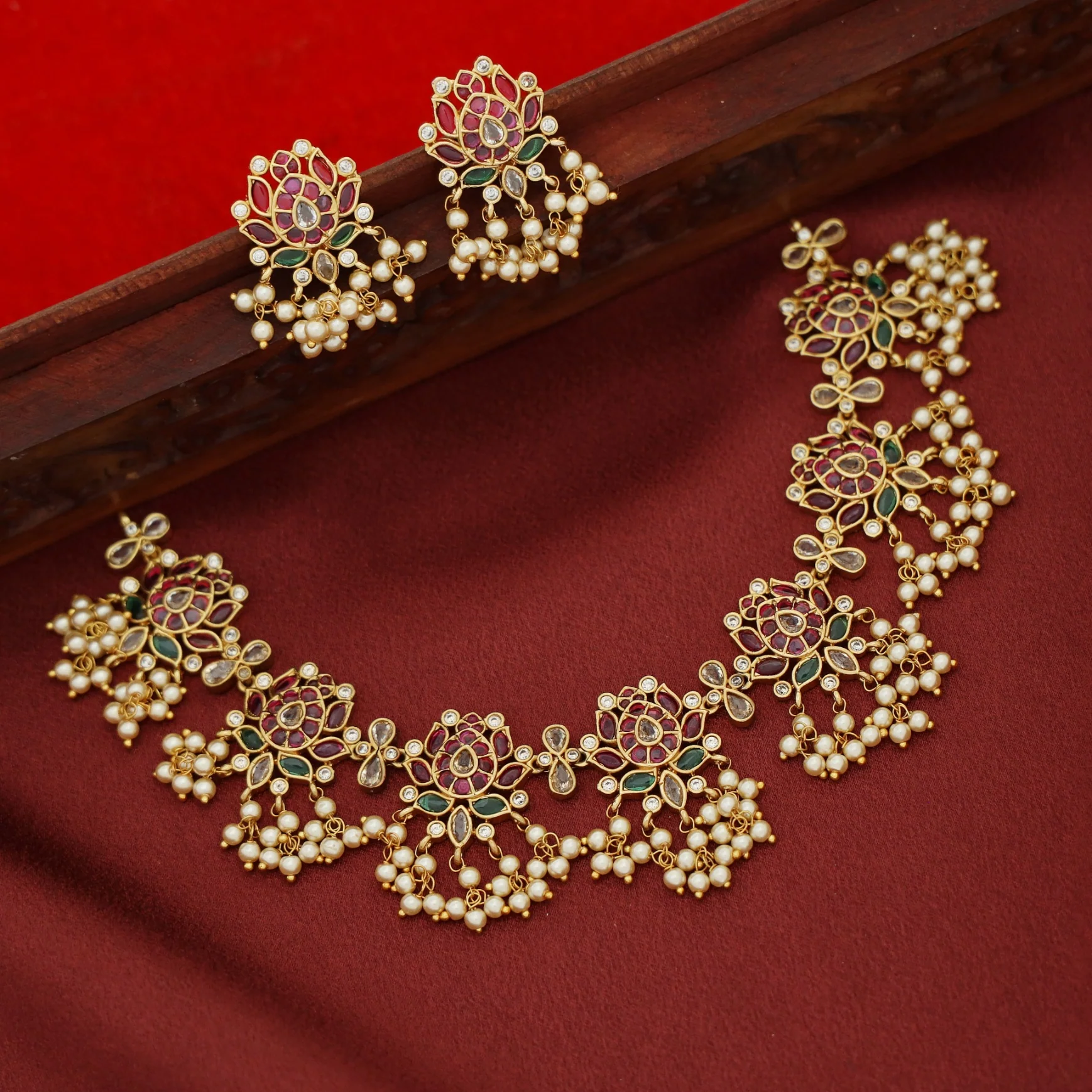 Vishakha Mini Lotus Cluster Pearl Short Neckpiece With Earring - Image 4