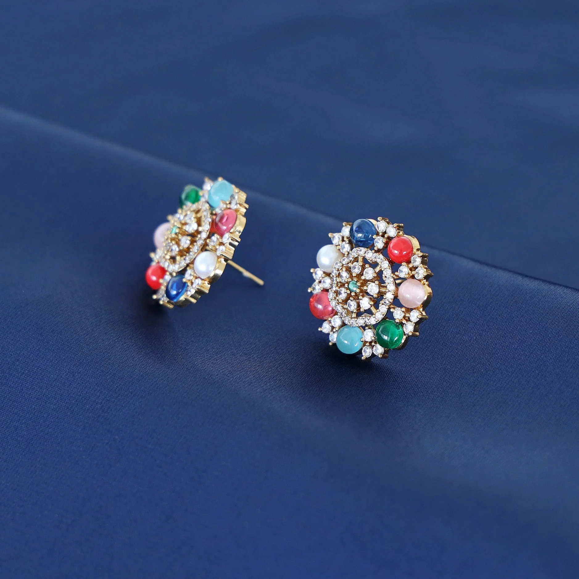 Vithika  AD Stone Flower Stud - Image 4
