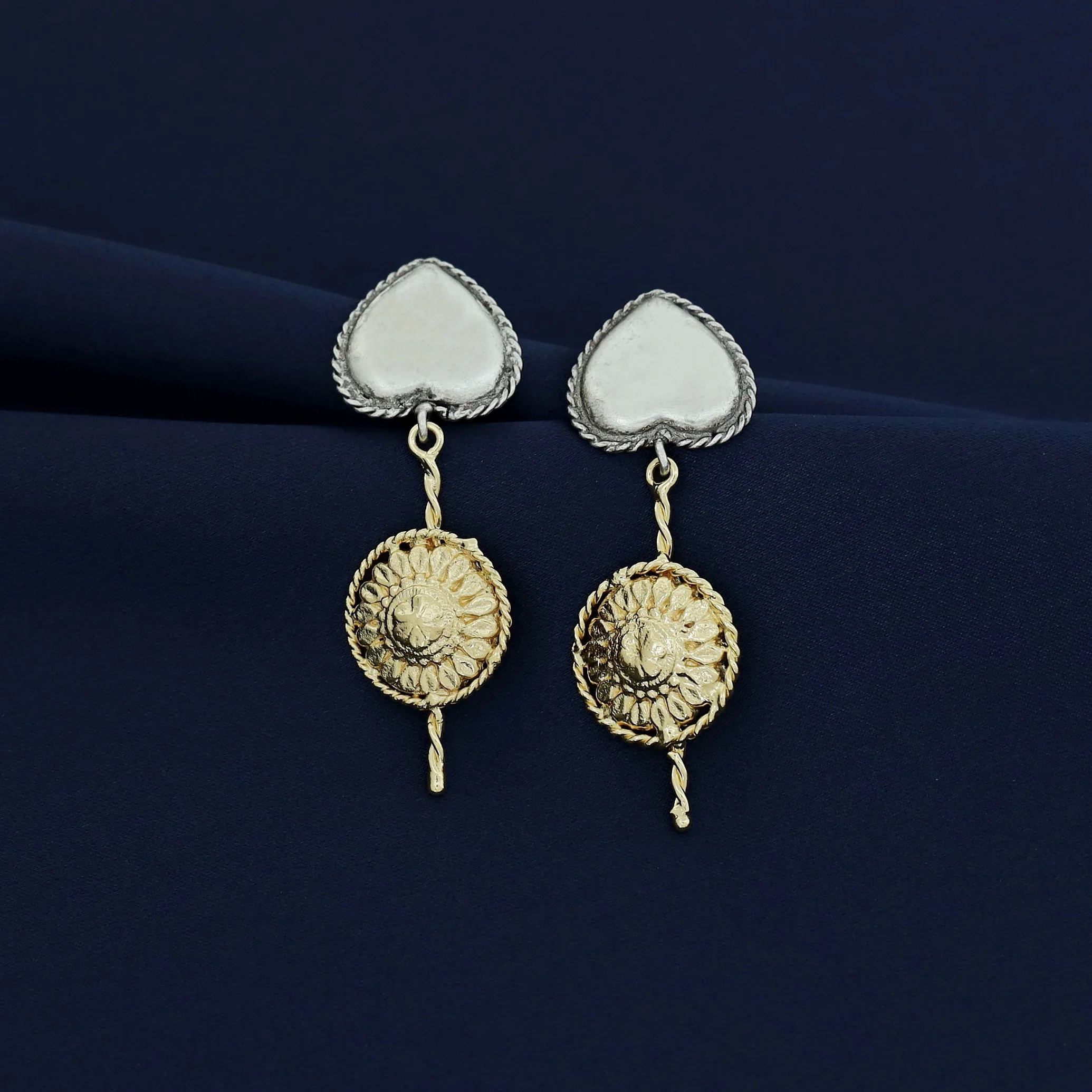 Viviana Dual Tone Earring - Image 3