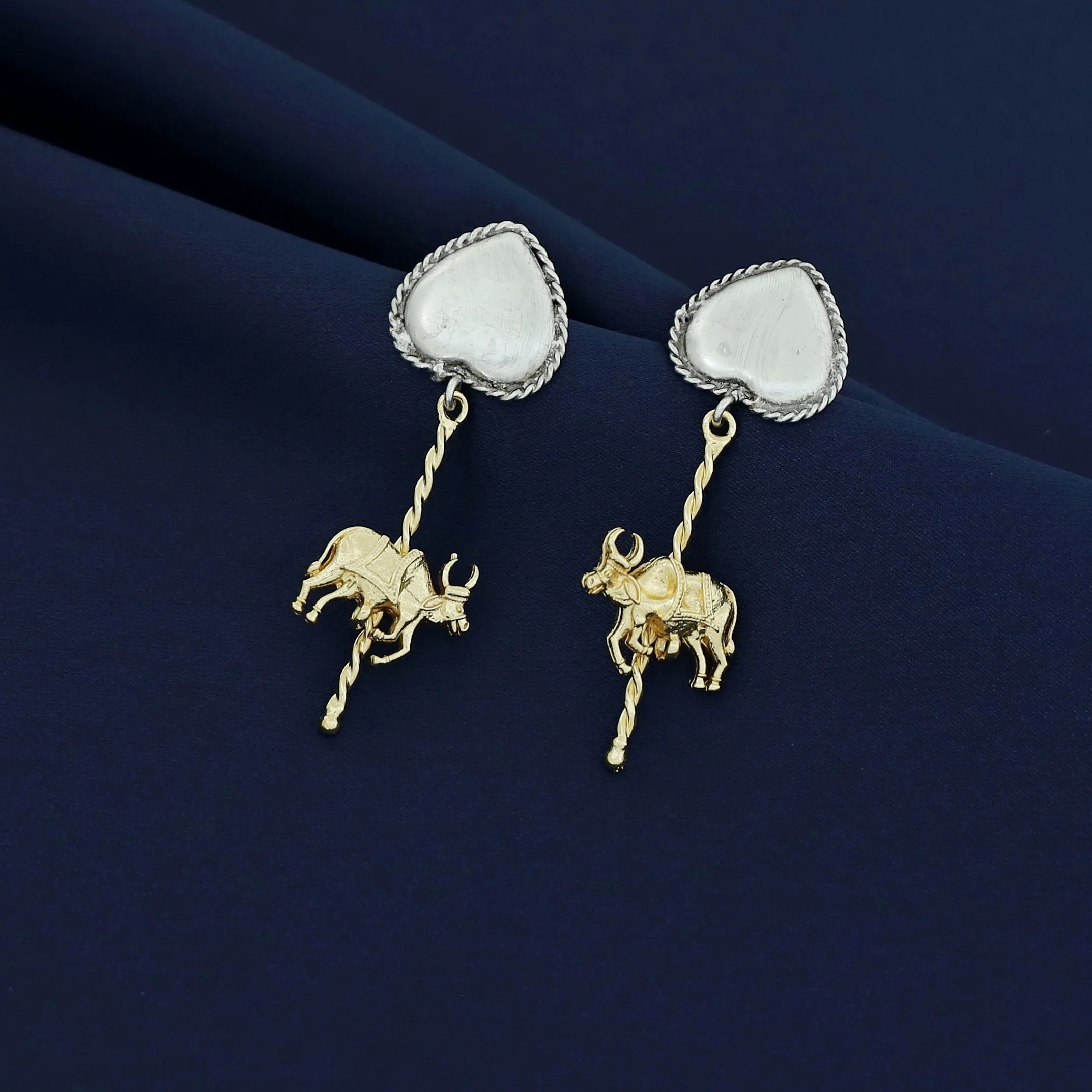 Viviana Dual Tone Earring - Image 4