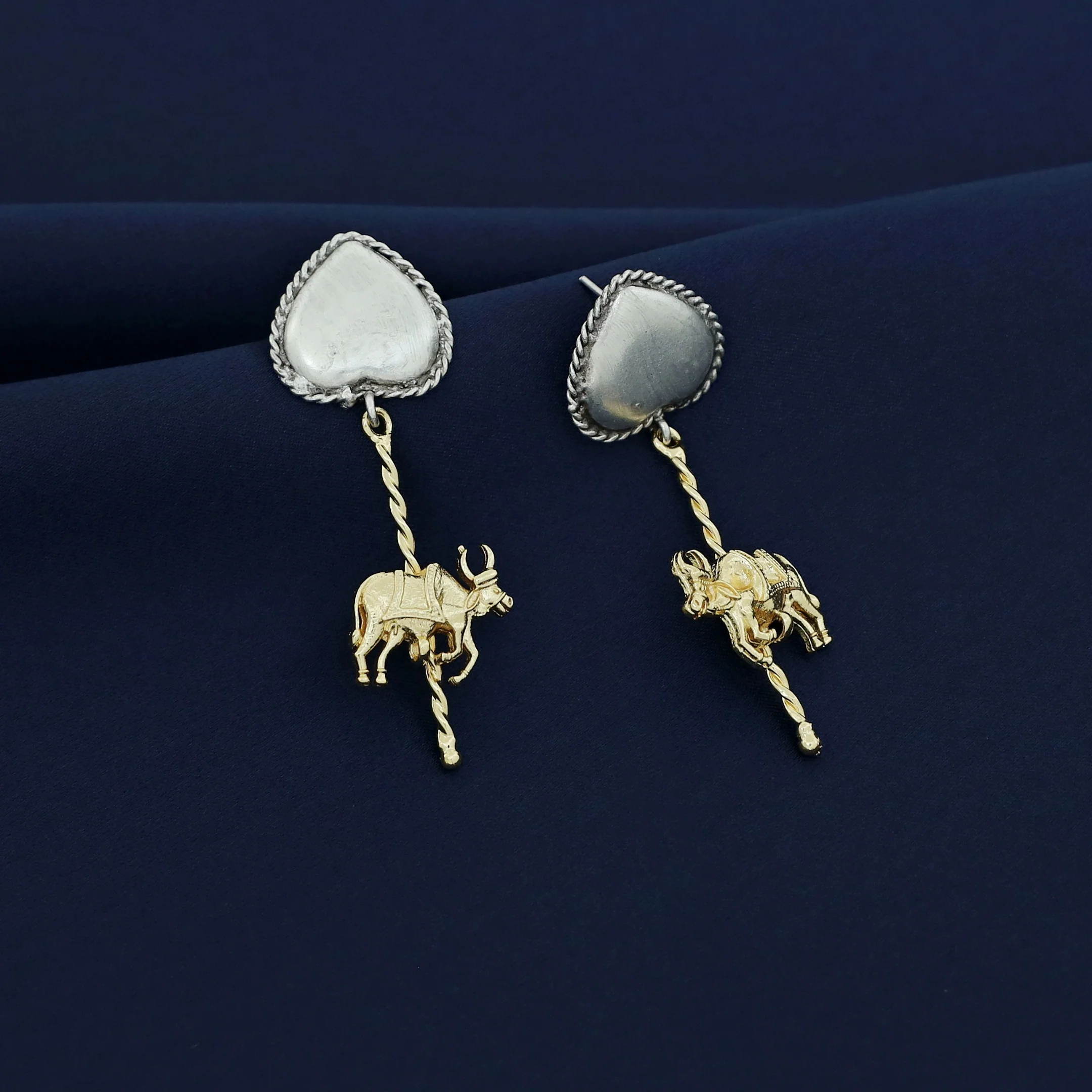 Viviana Dual Tone Earring - Image 5